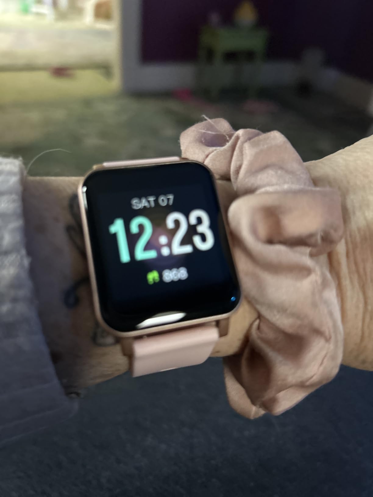 Fitness Tracker Watch with Heart Rate Monitor, Activity Tracker with Pedometer, Sleep Monitor, Calories & Step Counter, IP68 Waterproof Smart Watches for Women Men Fitness Watch for Sports customer photo 1