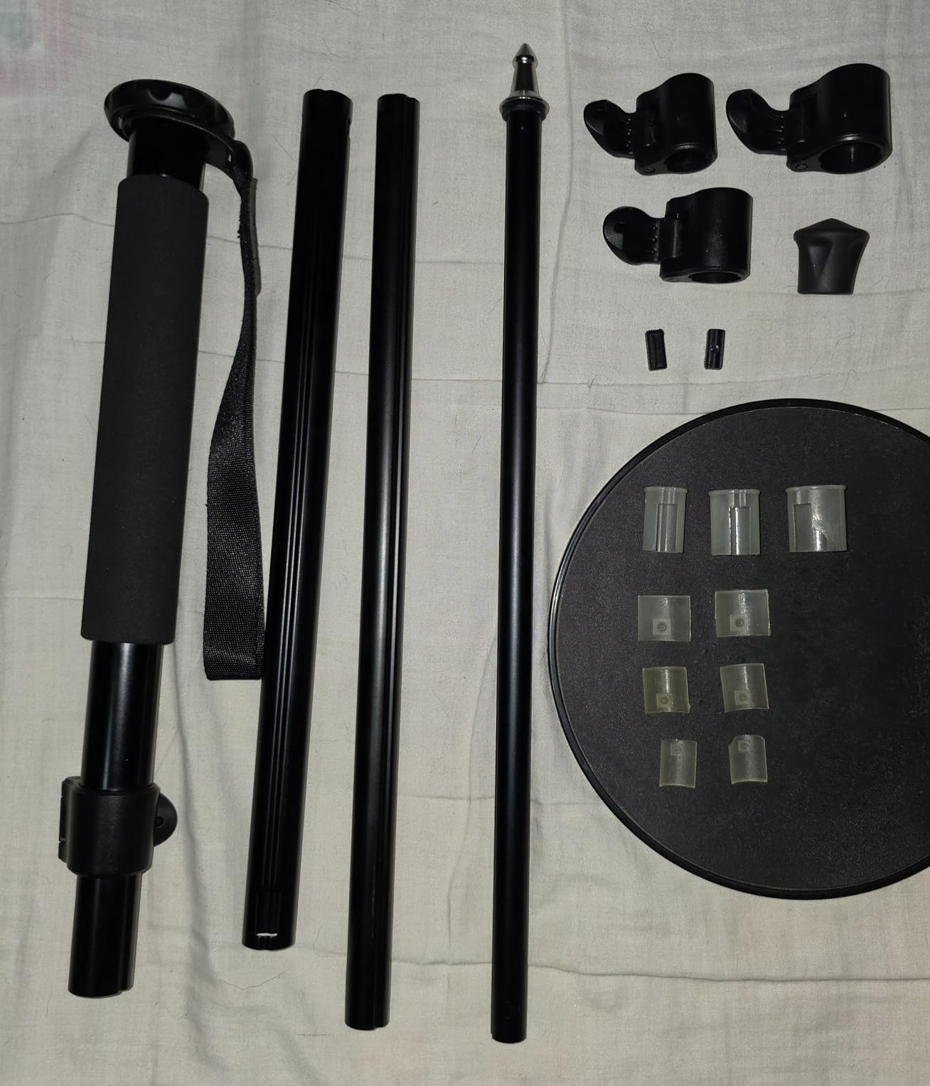 ULANZI TB12 61-Inch Camera Monopod - Portable Tripod & Monopod Photography Stick with 5-Section Height, Aluminum Compact Travel Camera Stick for Canon, Nikon, Sony Mirrorless, DSLR, Easy to Carry customer photo 2