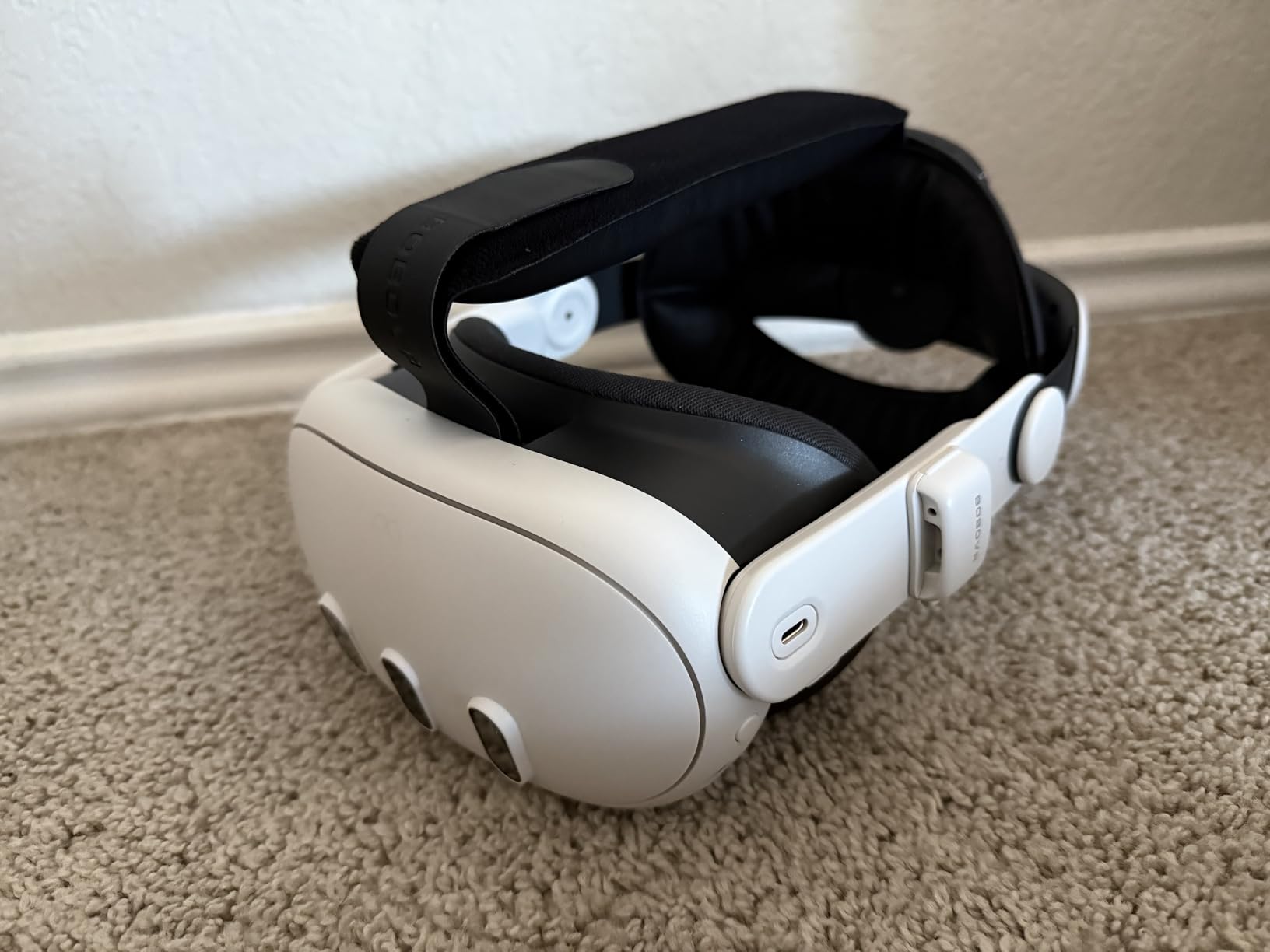 Meta Quest 3 512GB | VR Headset - Thirty Percent Sharper Resolution - 2X Graphical Processing Power - Virtual Reality Without Wires - Access to 40+ Games with a 3-Month Trial of Meta Horizon+ Included customer photo 2
