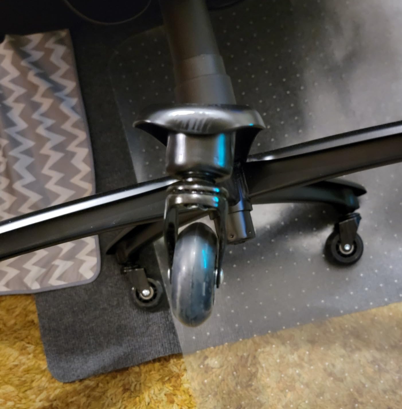 Indulgear 500lbs Big and Tall Office Chair, Heavy Duty Office Chair for Heavy People, High Back Executive Desk Chair with Adjustable Lumbar Support,Quiet Rubber Wheel,Pocket Spring Cushion customer photo 1