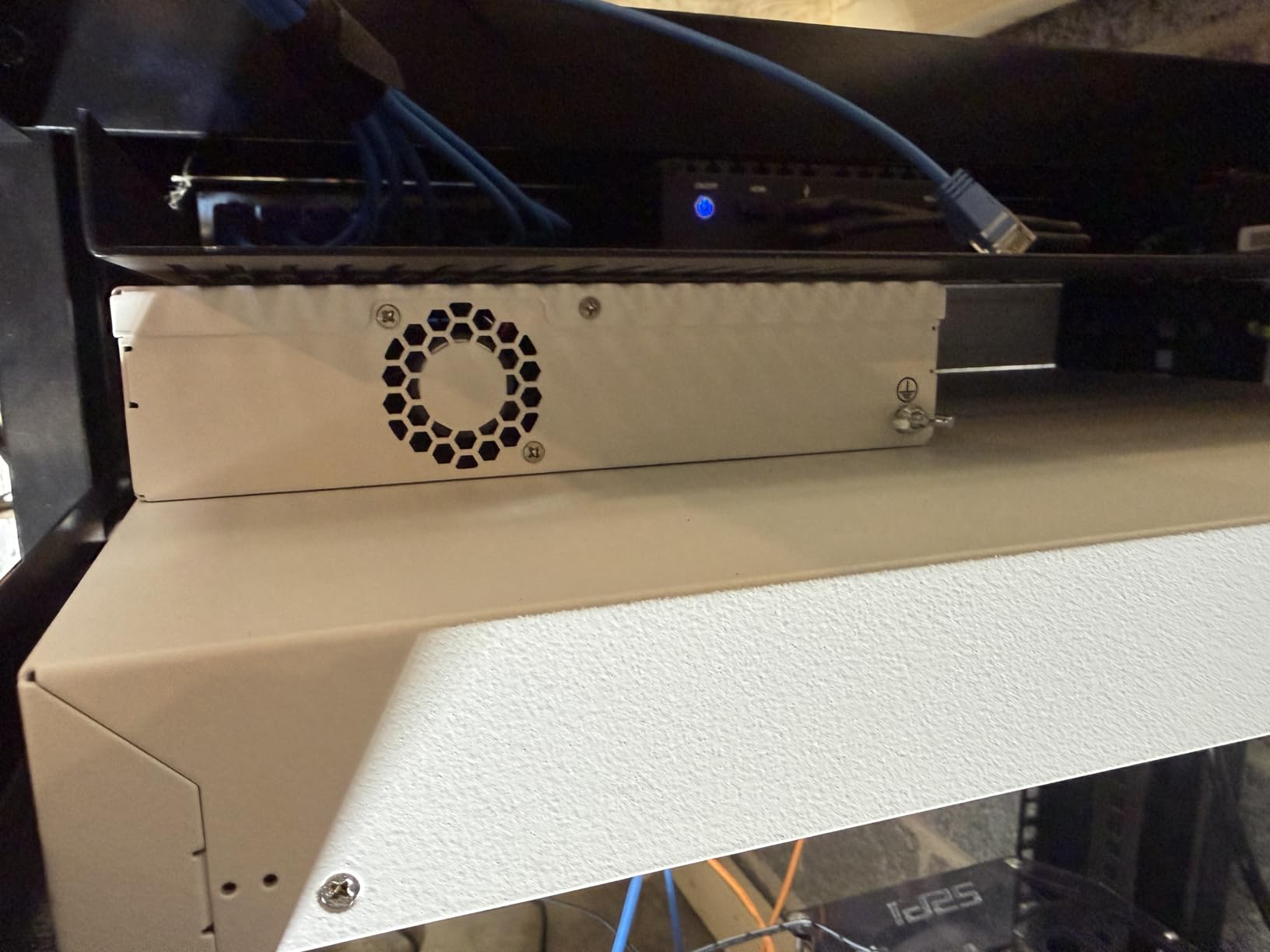 MikroTik CRS310-8G+2S+IN L3 Smart Switch 2.5G Ethernet (100/1000/2500) with RouterOS customer photo 1