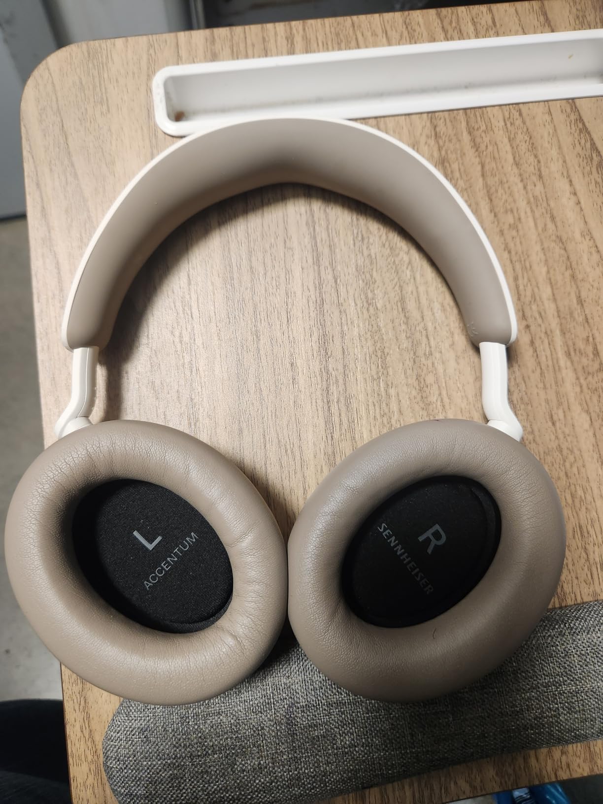 Sennheiser ACCENTUM Wireless Bluetooth Headphones Noise Cancelling - Up to 50HR Playtime, Hybrid Noise Cancelling (ANC), All-Day Comfort, Bluetooth Over Ear Headphones for School, Traveling, Black customer photo 1