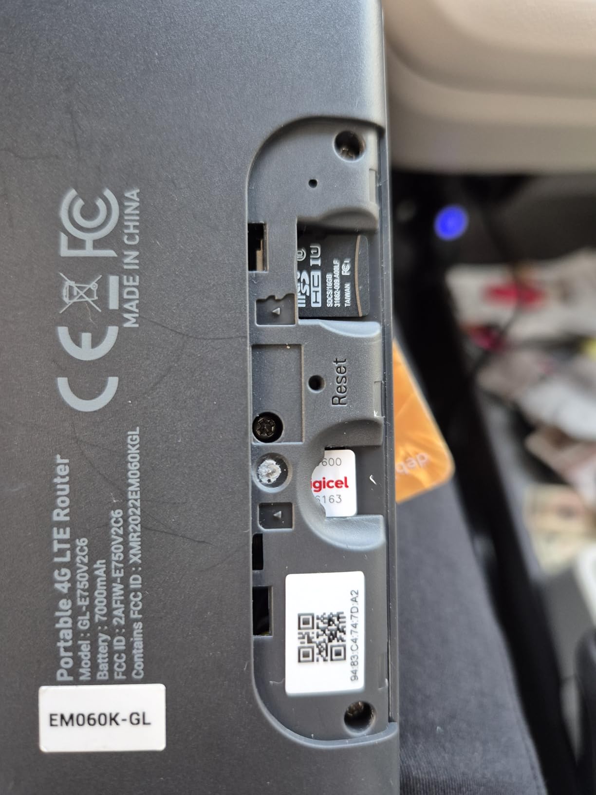 GL.iNet GL-E750V2 (MUDI) 4G LTE Portable Wi-Fi Hotspot for Travel | Mobile Hotspot Device, OpenWrt, OpenVPN, WireGuard, 7000mAh, Global Version customer photo 1