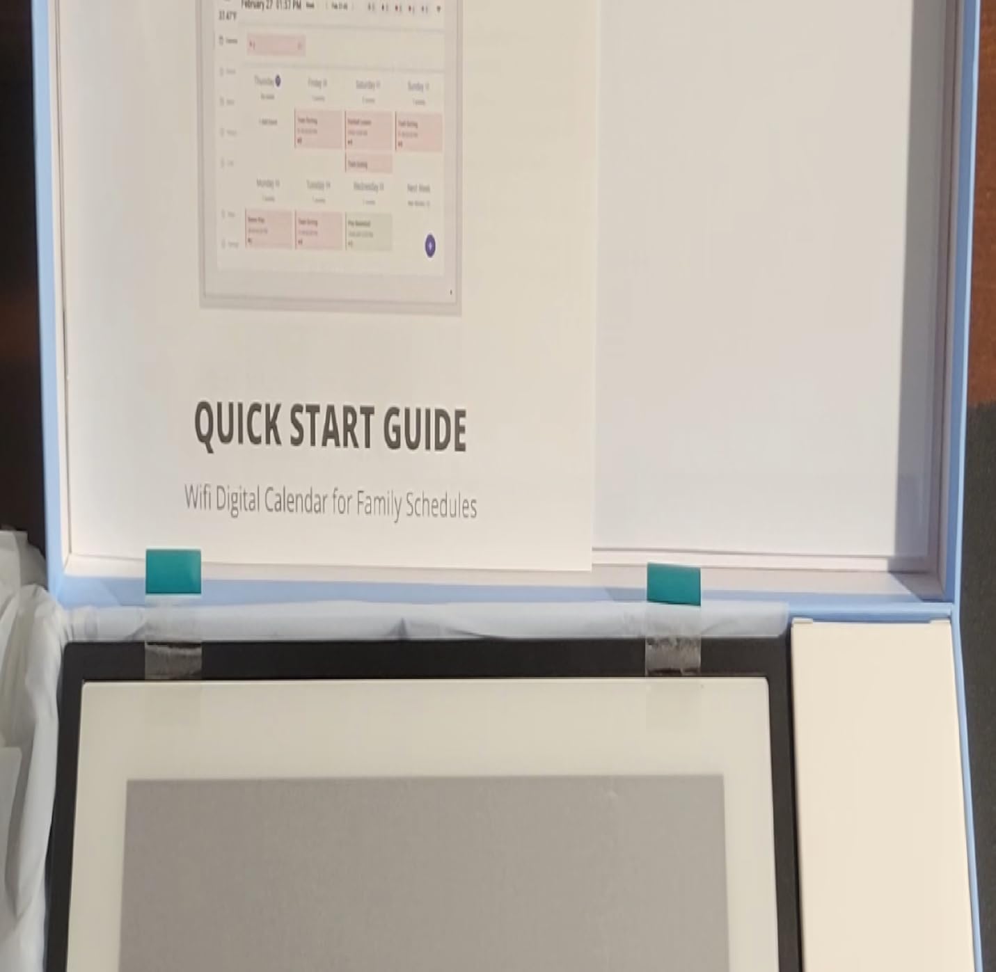 Dragon Touch Large Digital Picture Frame 21.5 inch Screen WiFi Digital Photo Frame Display, 32GB Storage, Auto-Rotate, Share Photos via App, Email, Cloud, Classic 21 (Not Touchscreen) customer photo 2