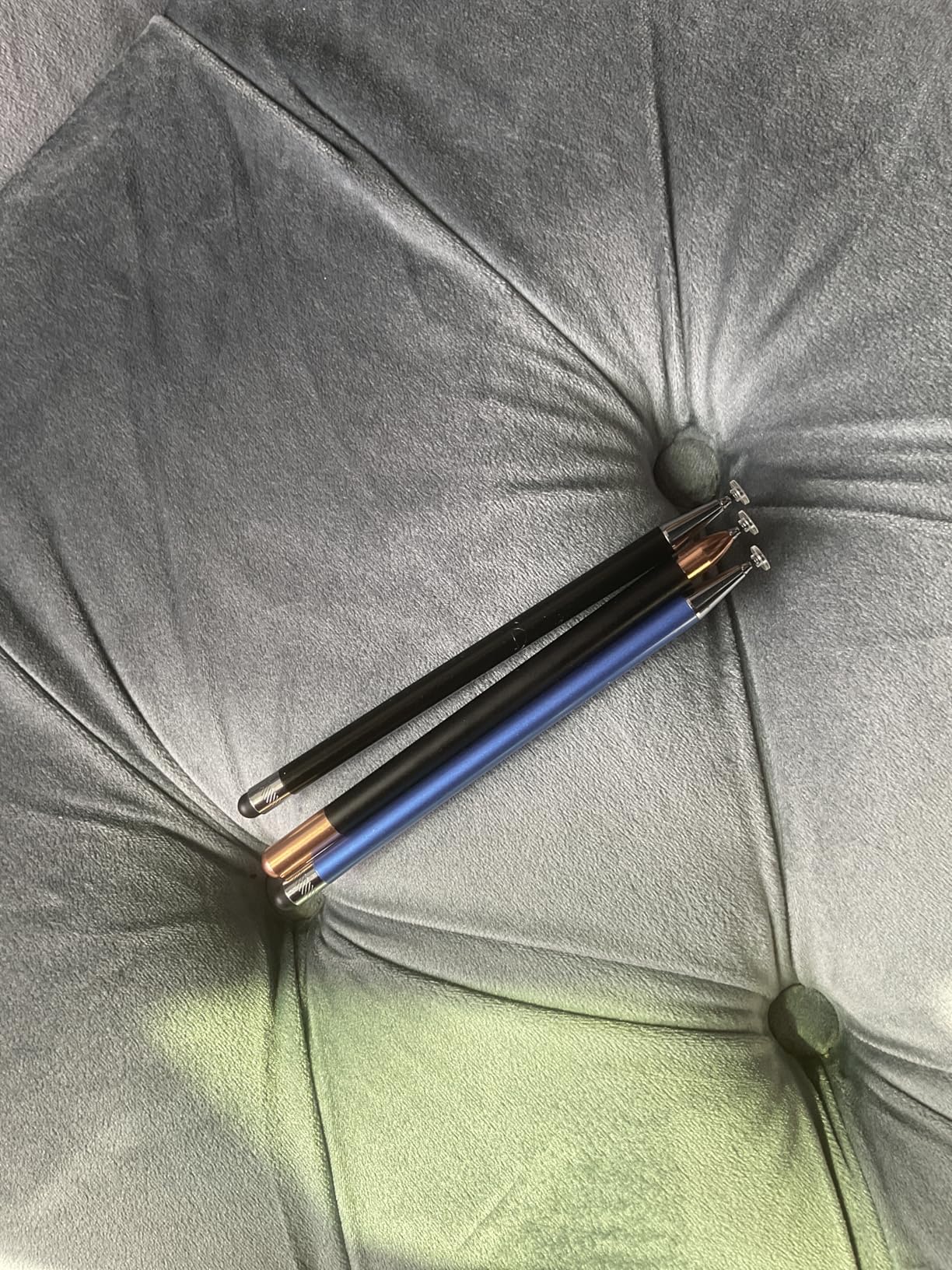 Bopomofo Stylus (5 Pcs), 2-in-1 Stylus Pen for Touch Screen, High Precision and Sensitivity, Suitable for iPhone/iPad/Android Tablets, Compatible with Touch Screens (Black/White/Blue/Rose Gold/Silver) customer photo 1