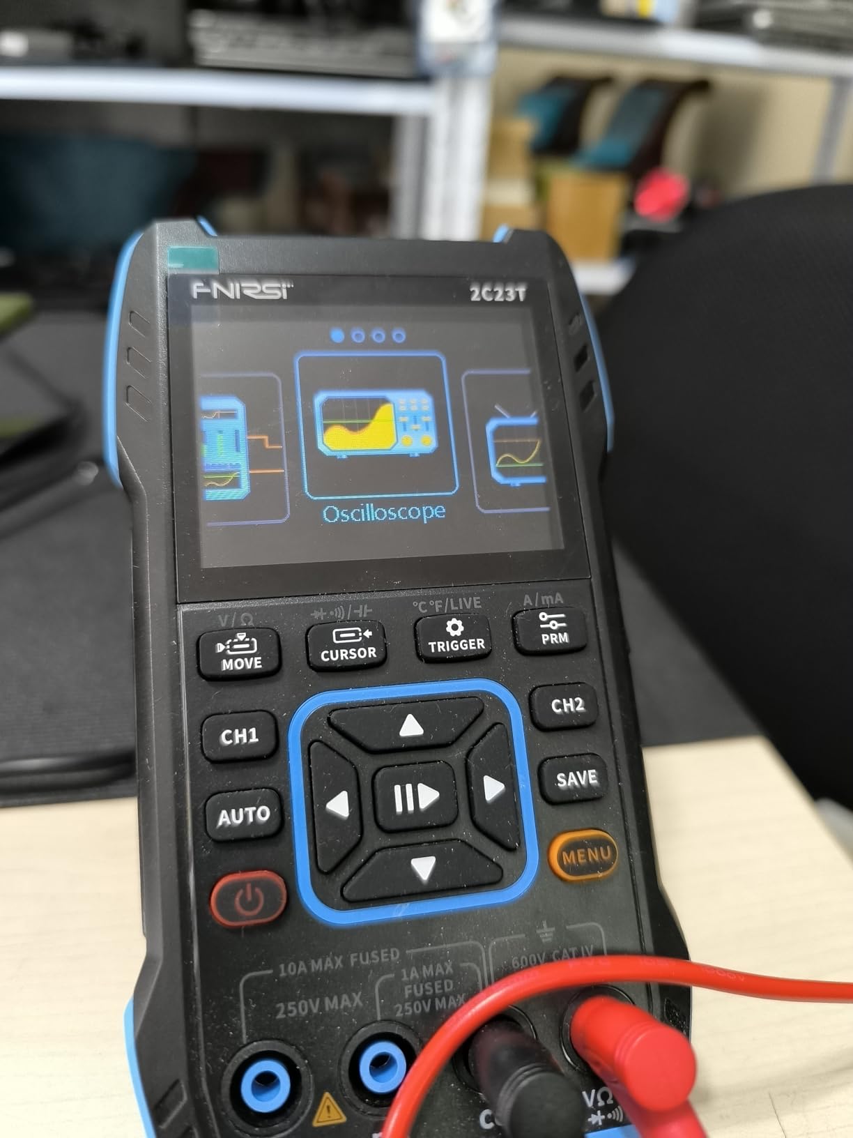 FNIRSI 2C23T 3 in 1 Handheld Oscilloscope Multimeter DDS Generator, 2 Channels, 10MHz Bandwidth, 50MSa/s Sampling Rate, 10000 Counts customer photo 1