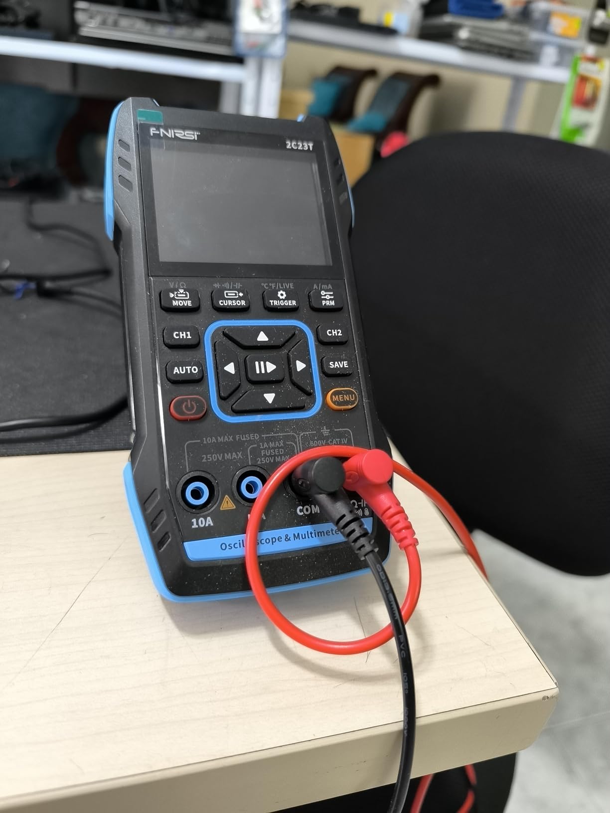 FNIRSI 2C23T 3 in 1 Handheld Oscilloscope Multimeter DDS Generator, 2 Channels, 10MHz Bandwidth, 50MSa/s Sampling Rate, 10000 Counts customer photo 2