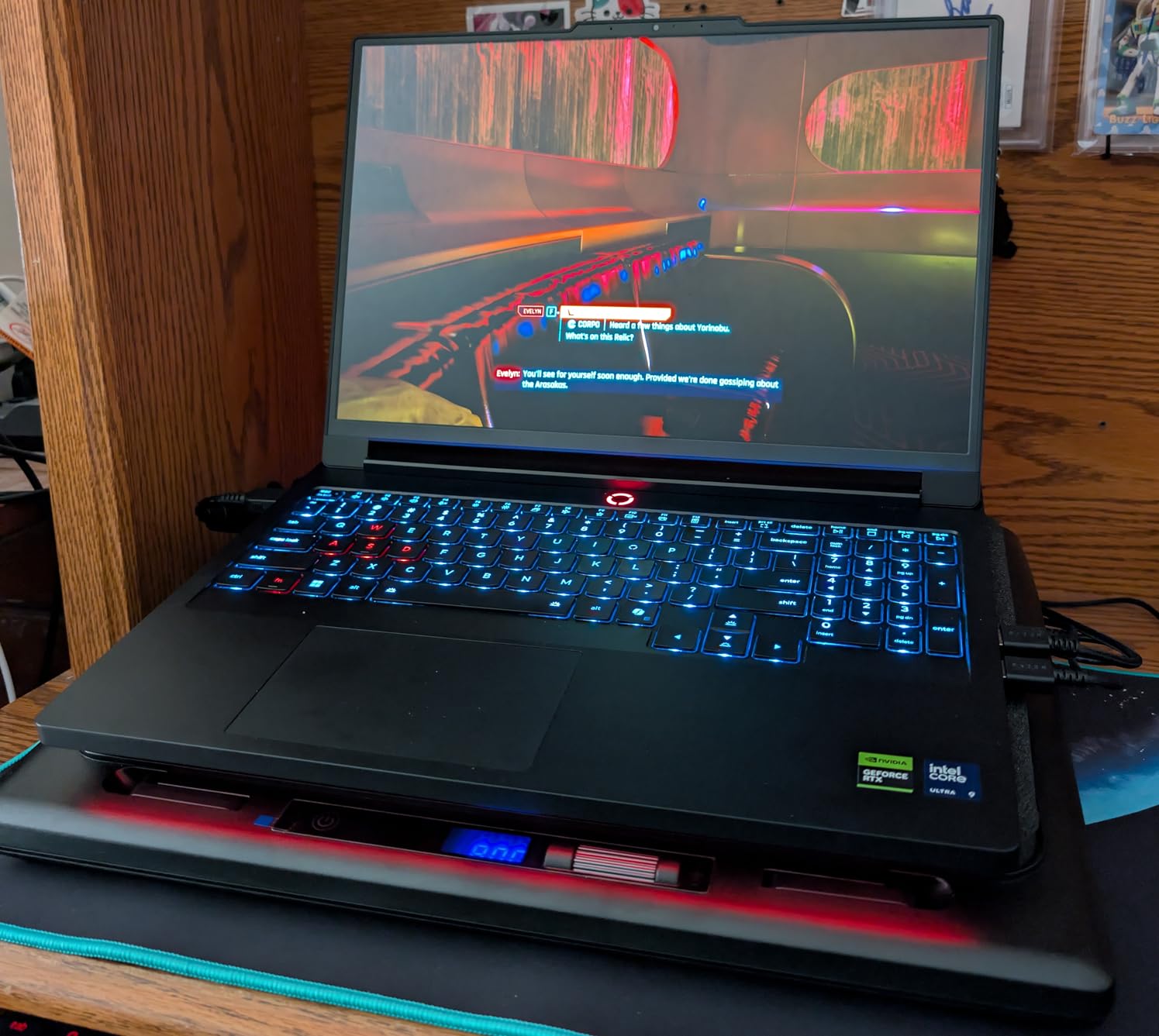 Llano Gaming Laptop Cooler V12 with 5.5