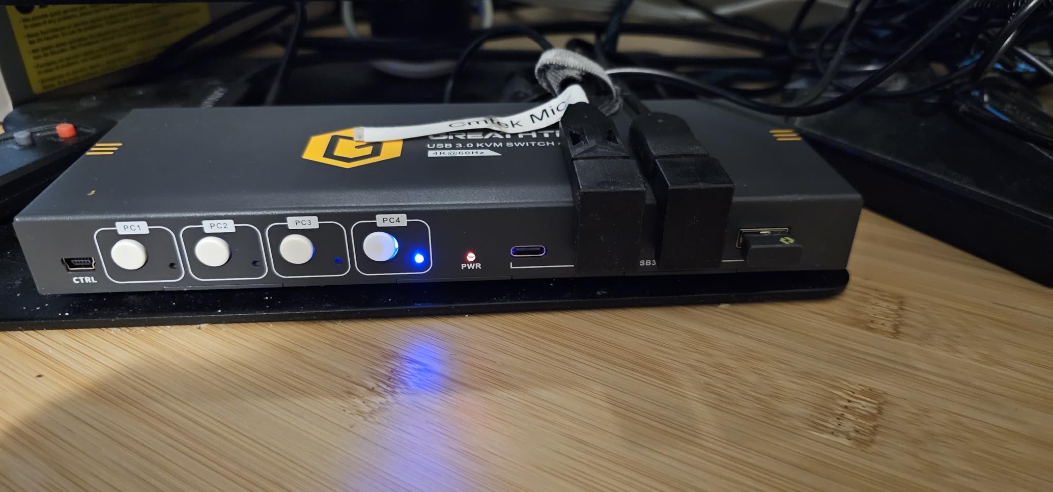 8 Ports HDMI KVM Switch, 8 Computers Share 1 Monitor Keyboard and Mouse, USB2.0 4K@30HZ 8 in 1 Out Monitor Switch with Hotkeys, Adaptive EDID customer photo 2