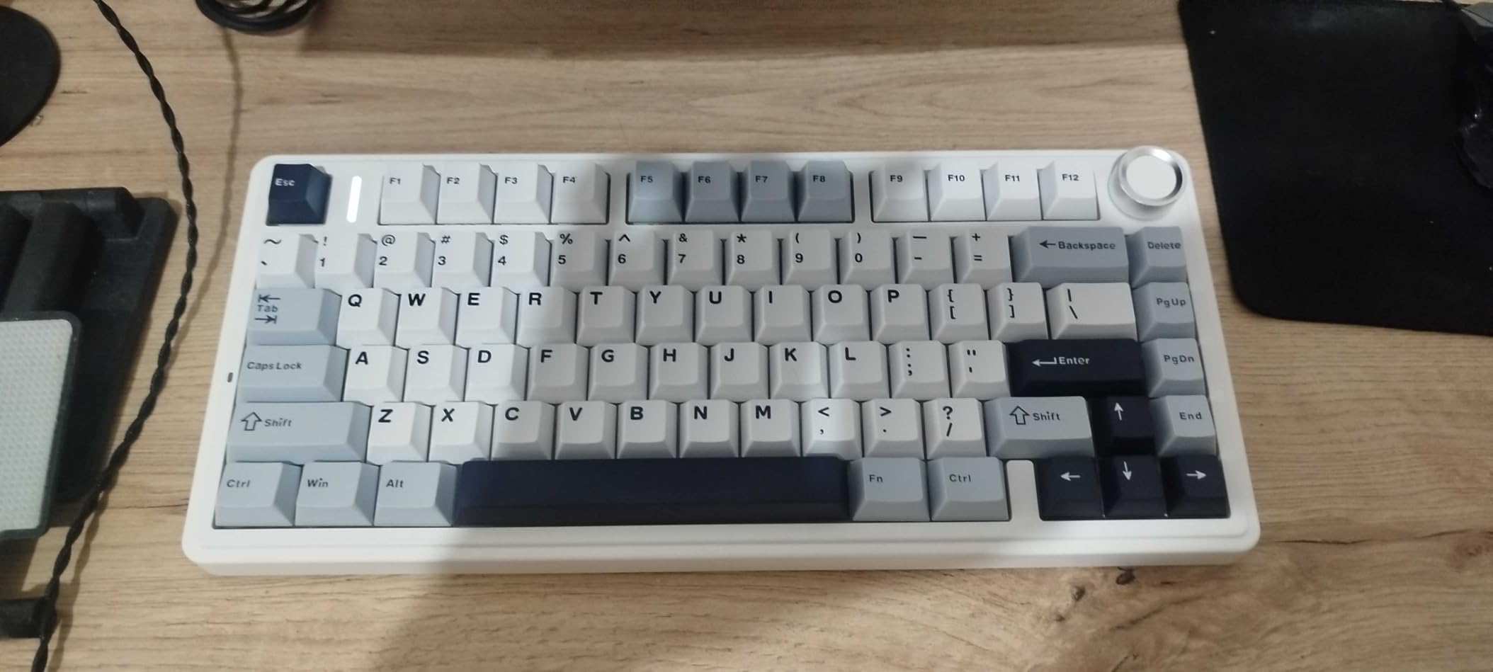 EPOMAKER x Aula F75 Gasket Mechanical Keyboard, 75% Wireless Hot Swappable Gaming Keyboard with Five-Layer Padding&Knob, BT/2.4GHz/USB-C, RGB (Light Blue, LEOBOG Reaper Switch) customer photo 1