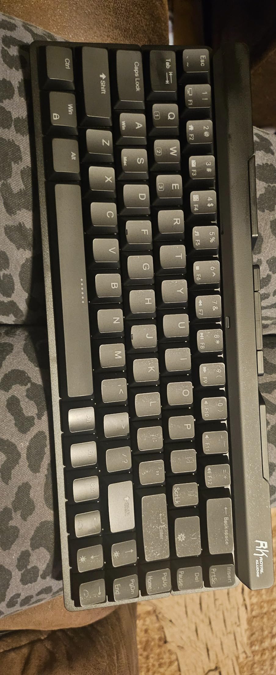 RK ROYAL KLUDGE F68 60% Foldable Low Profile Mechanical Keyboard, Wireless Mechanical Keyboard with Aluminum Body, Built-in Stand Holder, White Backlit, 68 Keys customer photo 1