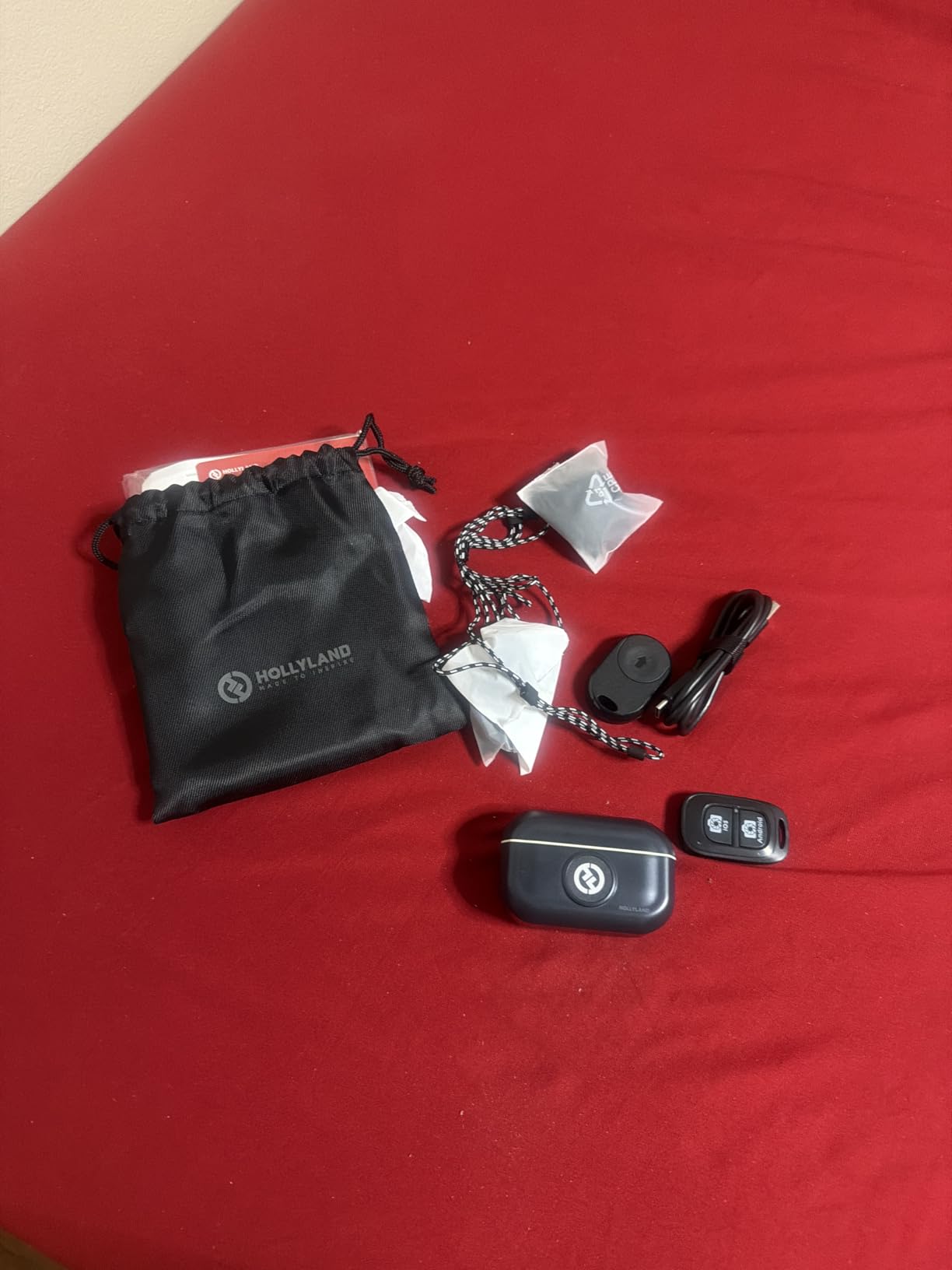 Hollyland Lark M2 Wireless Microphone for iPhone15/16/17&Android, USB C Mini Lapel Microphone Wireless, 1000ft Range, Hi-Fi Audio, Noise Cancellation, 30H Battery for Video Recording, Streaming customer photo 1