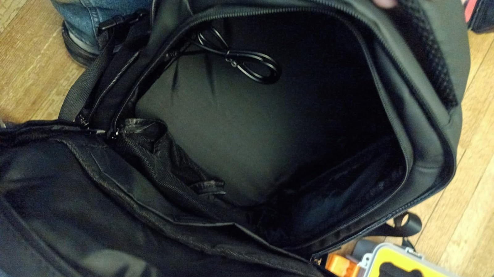 Mini 4 Pro Case, Mini 3/4 Pro Waterproof Hard Carrying Case, Large Drone Bag Fits 15.6 Inch Laptop, Travel Backpack for DJI RC 2/RC/N3/N2/N1 Controller, Fly More Combo and Drone Accessories customer photo 1