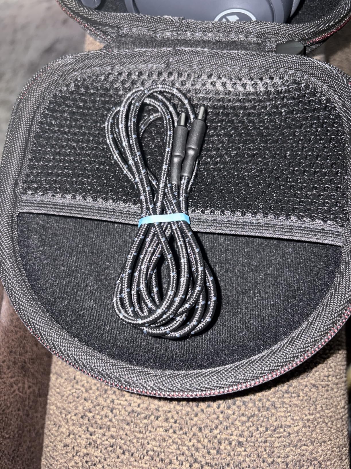 JLab JBuds Lux ANC Wireless Headphones, Graphite, Hybrid Active Noise Cancelling, Customizable Sound, Spatial Audio Compatible customer photo 1