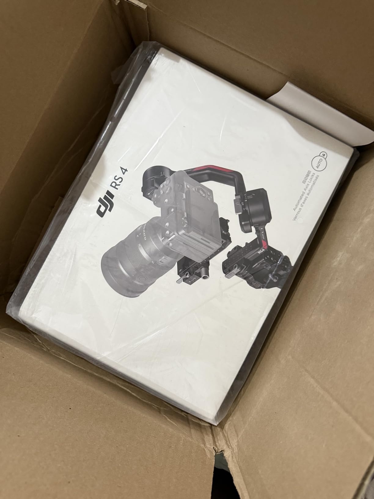 DJI RS 4, 3-Axis Gimbal Stabilizer for DSLR and Mirrorless Cameras Canon/Sony/Panasonic/Nikon/Fujifilm, 2nd-Gen Native Vertical Shooting, 2-Mode Switch Joystick, Teflon Axis Arms, Camera Gimbal customer photo 1