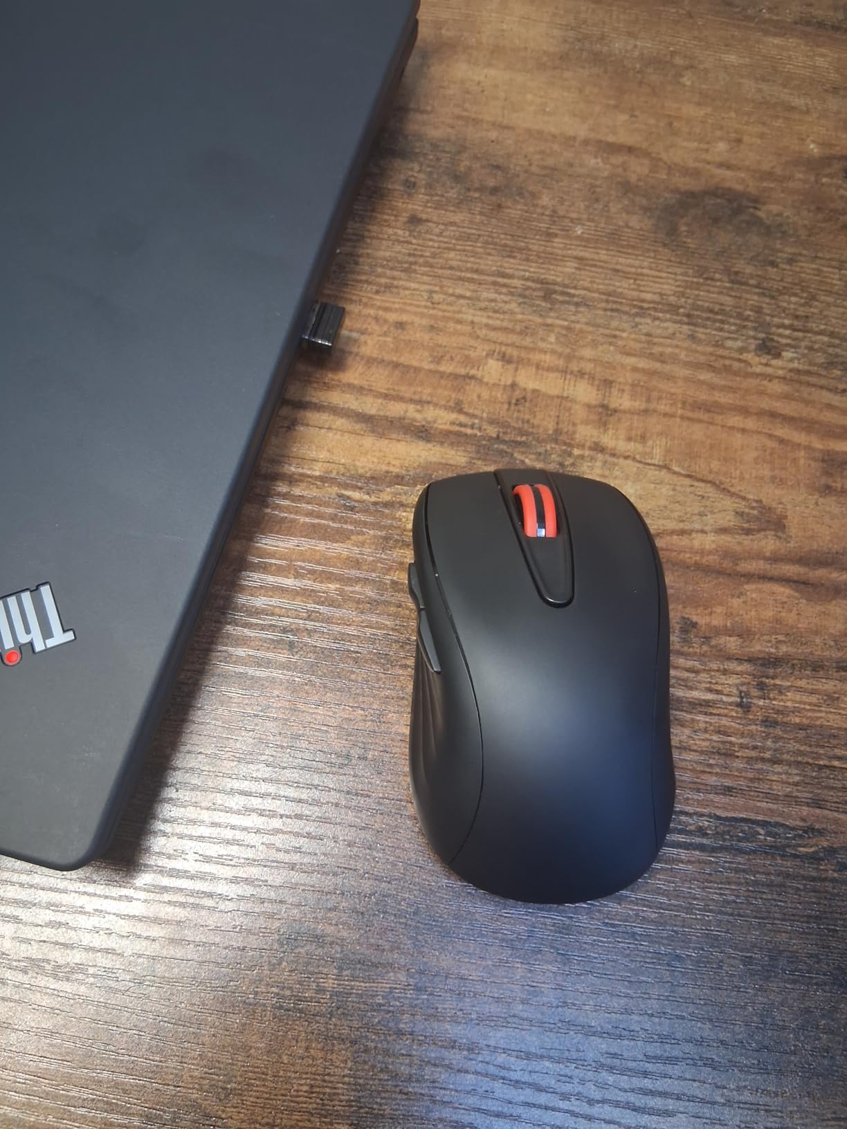 Lenovo USB-C Rechargeable Silent Mouse (WL500) - Silent Buttons, USB-C Rechargeable, Ambidextrous Grip, Adjustable DPI - Plug-and-Play 2.4G Receiver customer photo 1