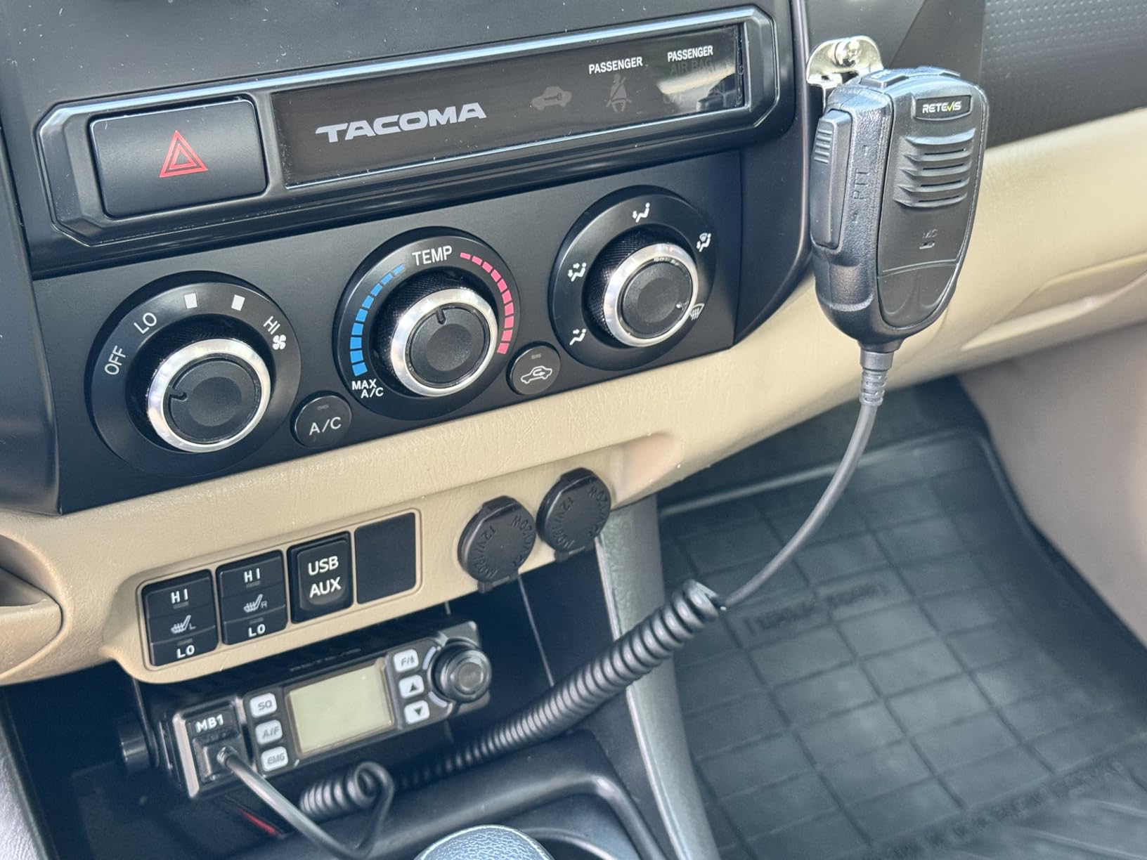 Retevis MB1 40 Channel CB Radio, Noise Cancellation Long Range Mobile Radio, with CB Antenna and Cigarette Lighter, Emergency Channel 9/19 customer photo 1