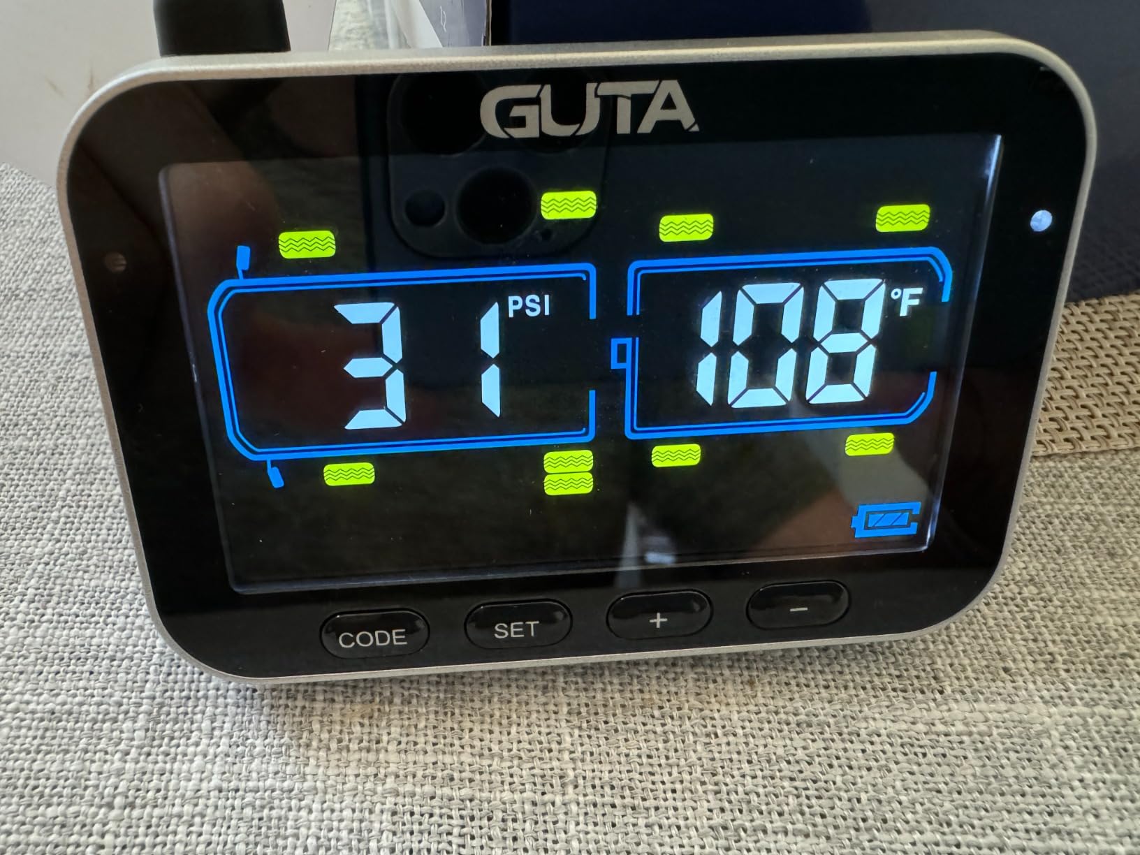 GUTA Trailer Tire Pressure Monitoring System, RV Tire Pressure Monitor with 10 Sensors, 6 Alert Modes, Signal Booster, Large Color Display, Long Sensing Distance, 0-188PSI TPMS for RV Trailer Semi customer photo 2