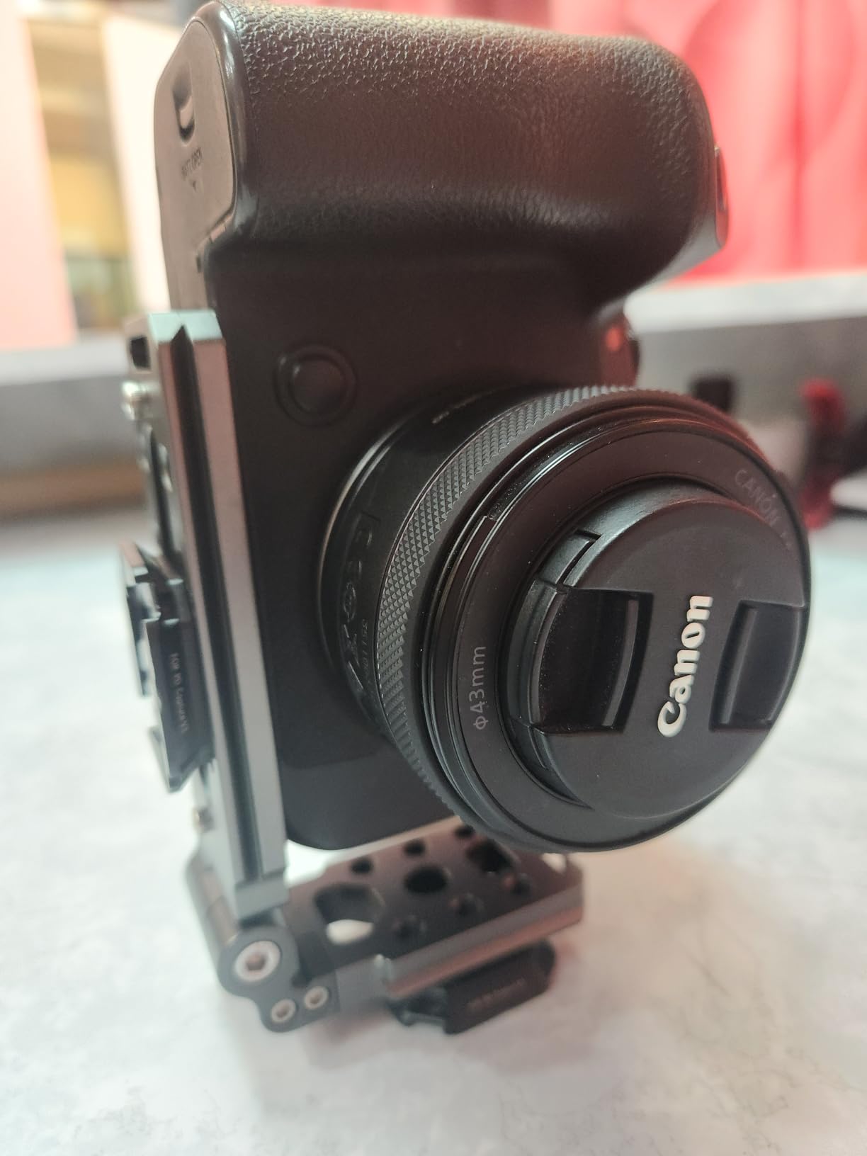 Foldable DSLR Camera L Bracket - Arca Base Universal Vertical Camera Mount Horizontal Switching Tripod Quick Release Plate Compatible with Canon Nikon Sony Fujifilm DJI Ronin Osmo Stabilizer Monopod customer photo 2