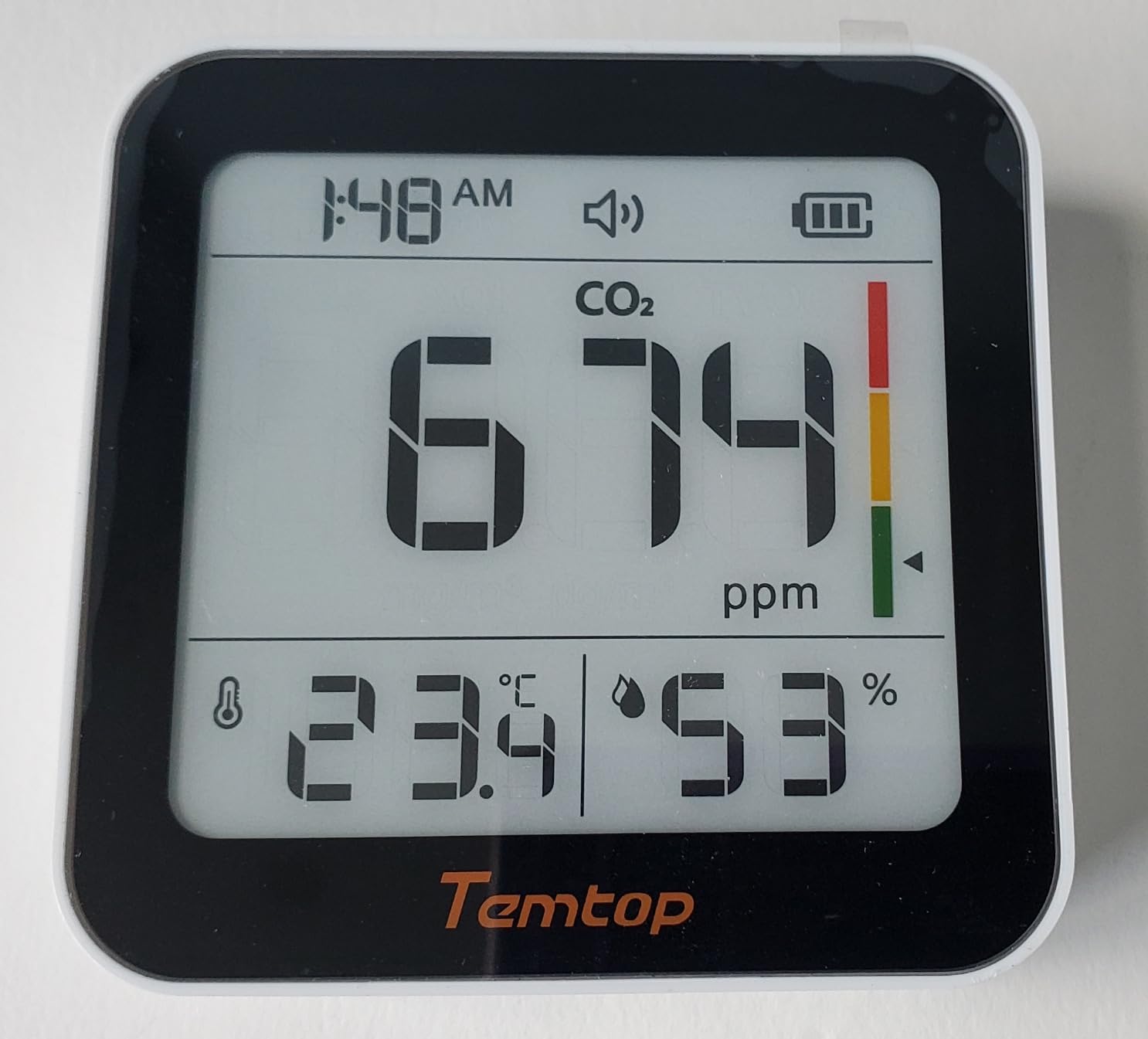 Temtop M10+ Indoor Air Quality Monitor & CO2 Meter for Home, 6-in-1 PM2.5 & VOC Detector, E-Ink Display, Battery Powered 60-Day Quiet Bedroom Air Pollution Monitor, App Temperature & Humidity Sensor customer photo 1