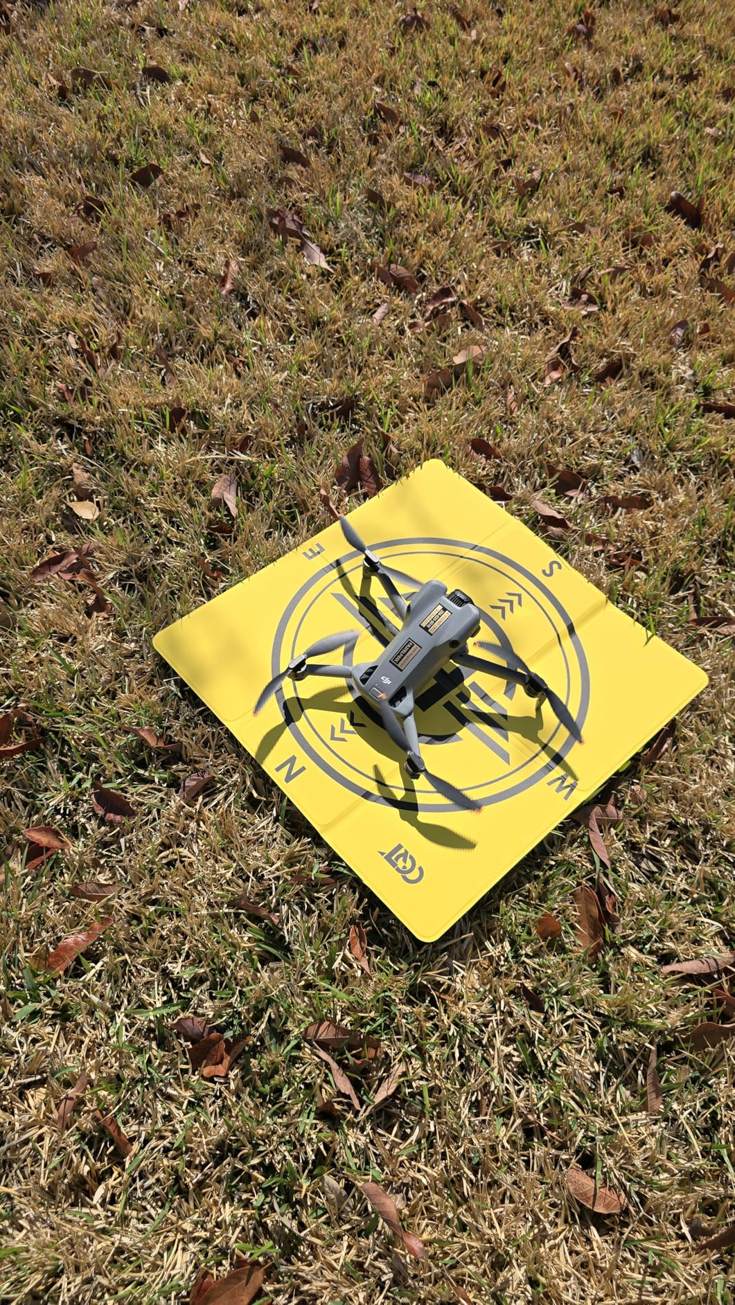 CQT Drone Landing Pad Universal Waterproof Weighted Portable Fast-Foldable Helipad Launch for DJI Avata 360 Mavic 3 4 Pro/Mini 2 SE/Air 2 2S/Mini 3 4 5 Pro/Mavic 2/Holy Stone/FPV/Avata 2/RC Quadcopters Accessories (55CM Yellow+Dark Gray) customer photo 1