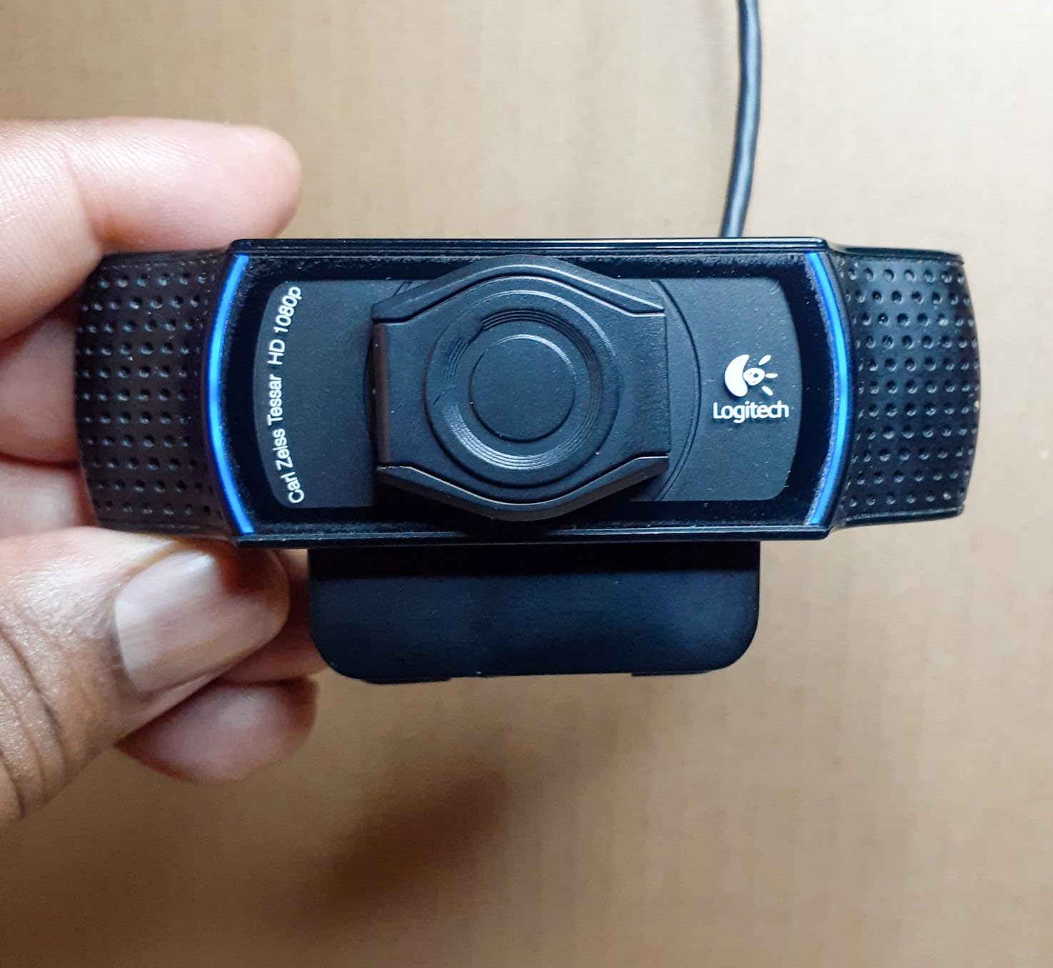 3 Pack Knomix Universal Webcam Cover Desktop Computer External Webcam Lens Cover Shutter Cap Hood, Streaming Web Camera Privacy Cover Clip for Logitech HD Pro Webcam C270/C615/C920/C930e/C922X etc. customer photo 2