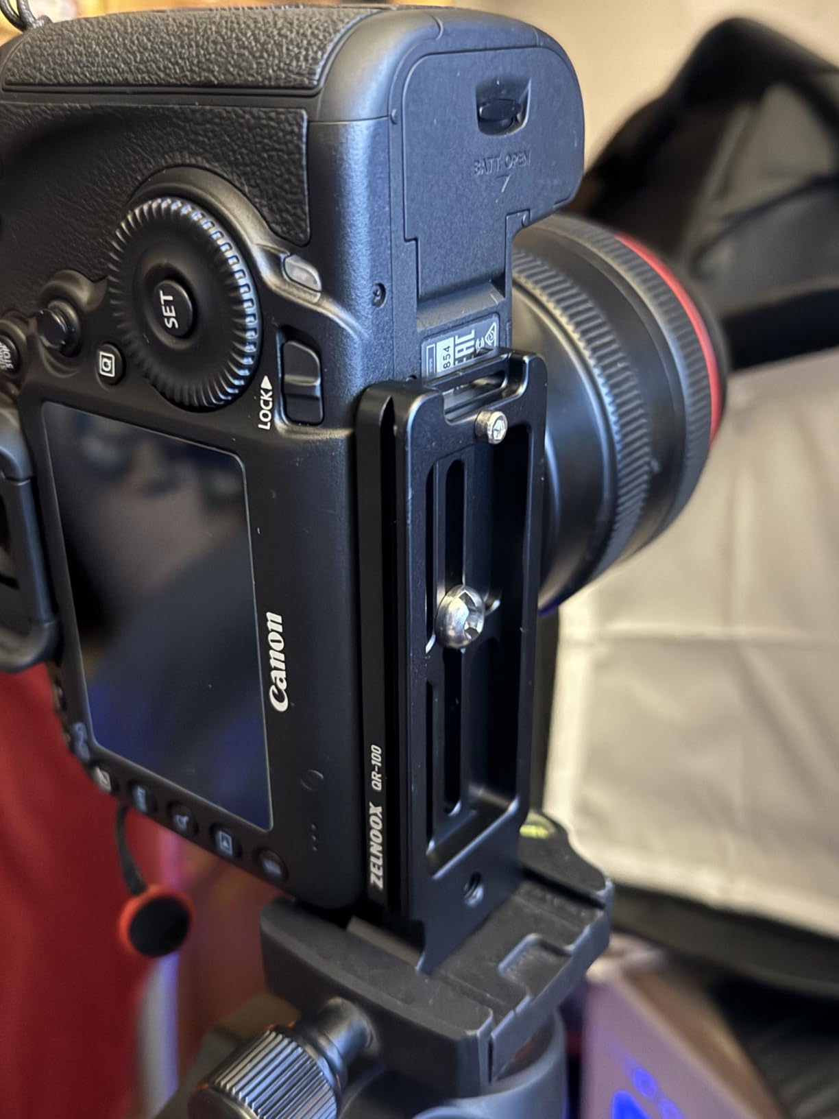 ARCA Dovetail Quick-Release Plate, The Slight L-Shaped Design Gives It an Anti-Twist Feature. The Long Slide Groove 1/4