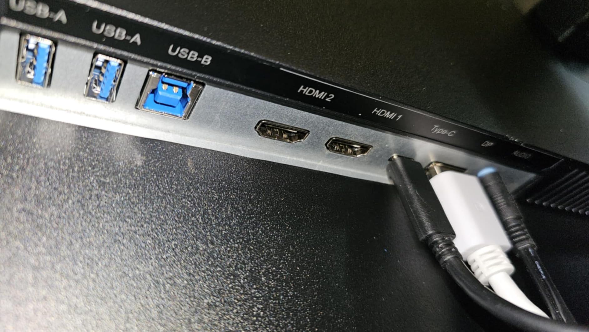 INNOCN 40 Inch 5K 5120 x 2160p Ultrawide Monitor for Laptop, 21:9, 100Hz, IPS, HDMI, DP, FreeSync, HDR400, USB-C, DeltaE<2, Built-in Speakers, Height Adjustable, Black - 40C1U customer photo 2