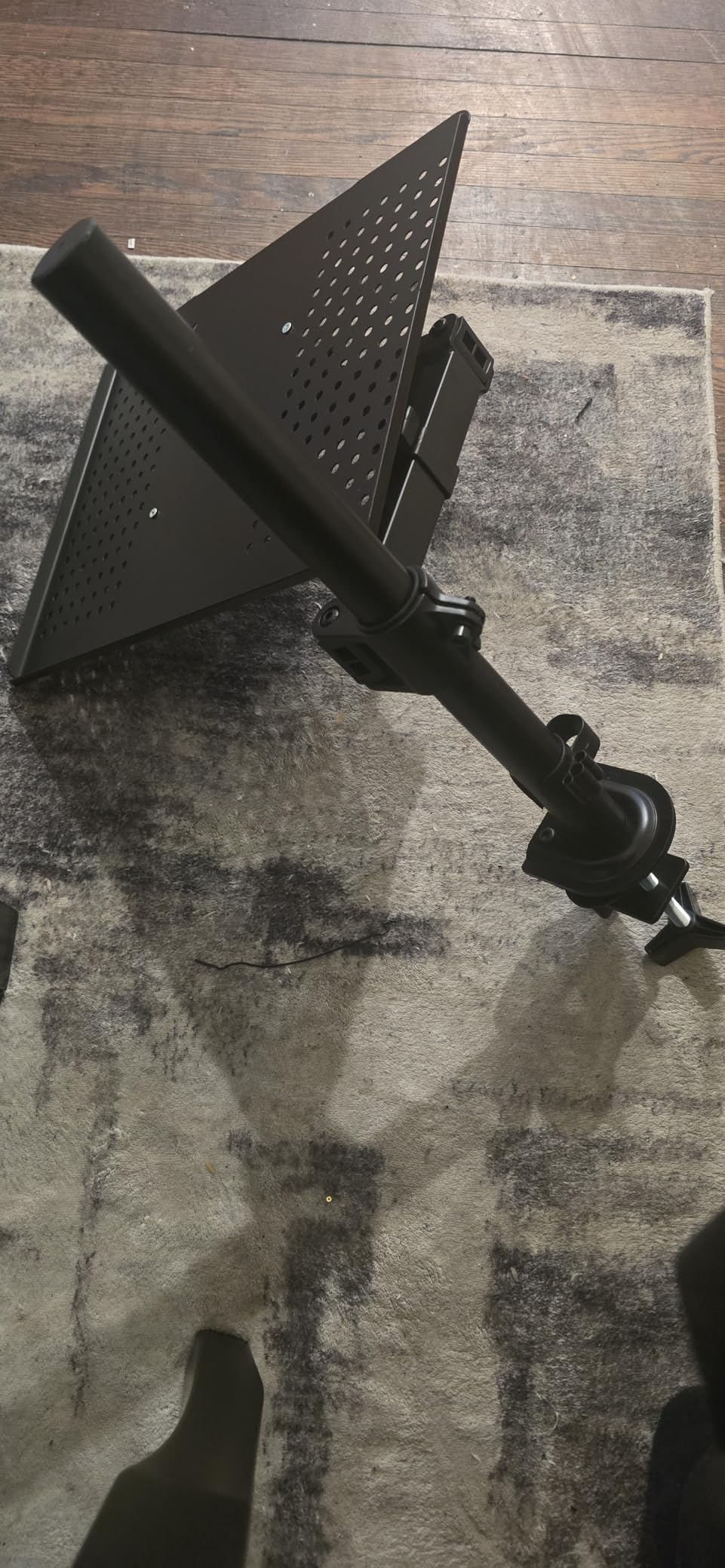 HUANUO Laptop Desk Mount - 17' to 32' Monitor Arm, Ventilated Tray, Fully Adjustable with Tilt, Swivel & Rotation, Holds up to 22 lbs customer photo 1