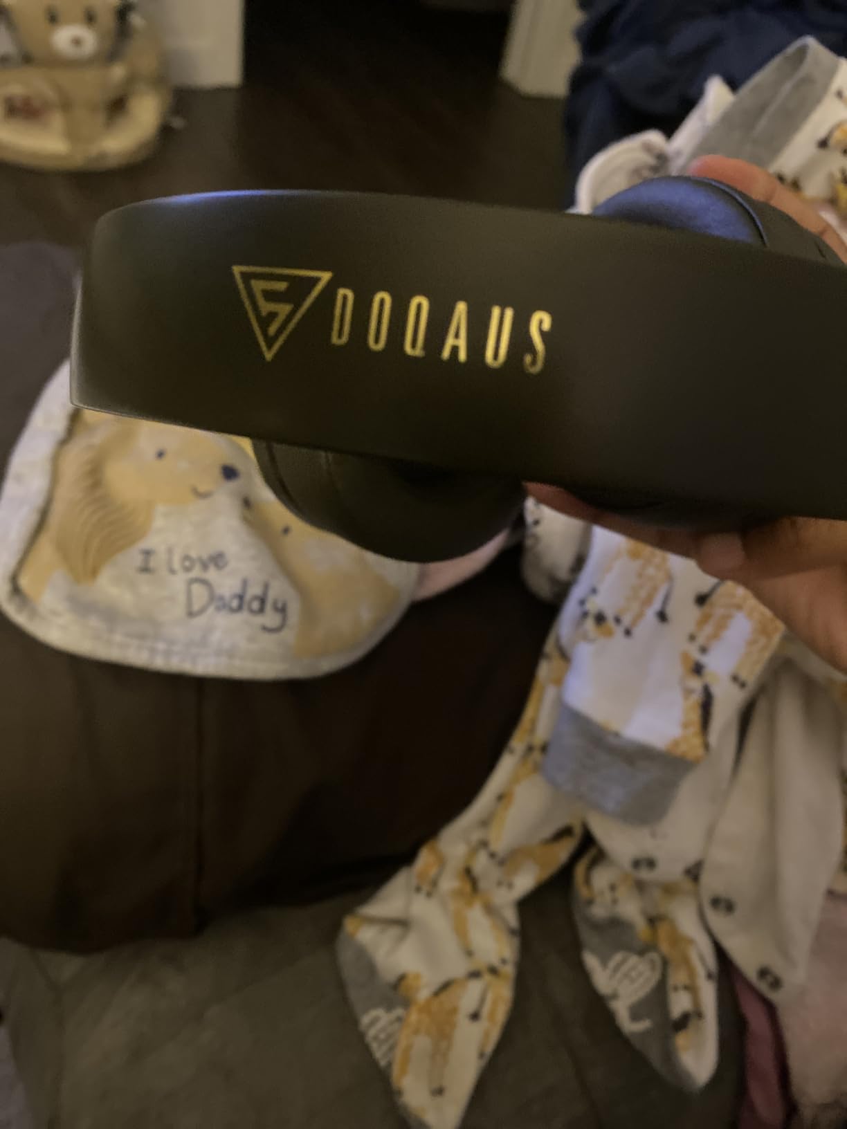 DOQAUS Bluetooth Headphones Over the Ear Wireless with 90H Playtime & 3 EQ Modes, HiFi Deep Bass, Premium Memory Foam & Mic for Travel, Home and Commuting customer photo 2