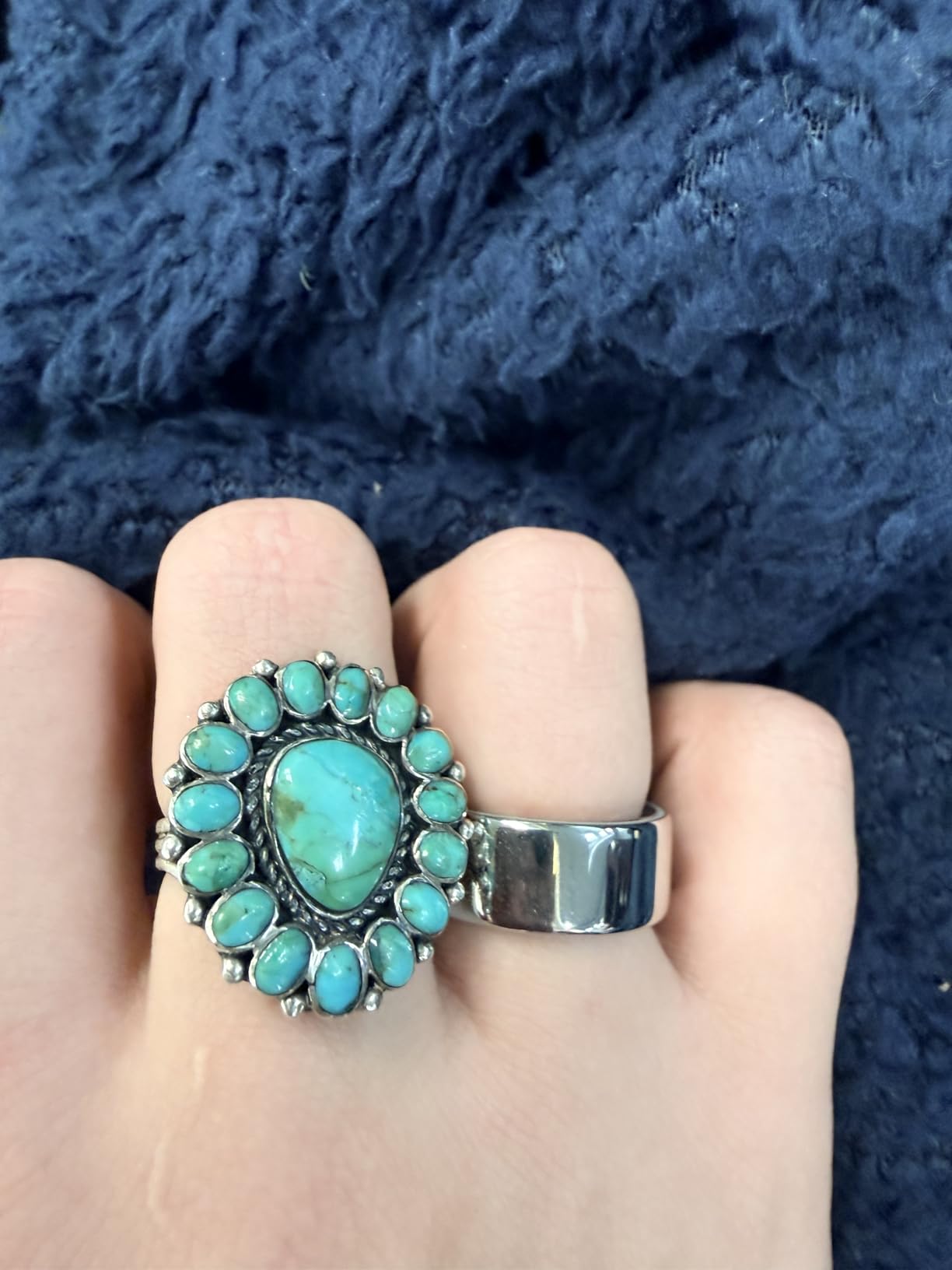 Oura Ring 4 - Silver - Size 10 - Sleep, Activity, Women's Health, AI Advisor, Up to 8 Days of Battery Life, Size Before You Buy, Android & iOS Compatible customer photo 2