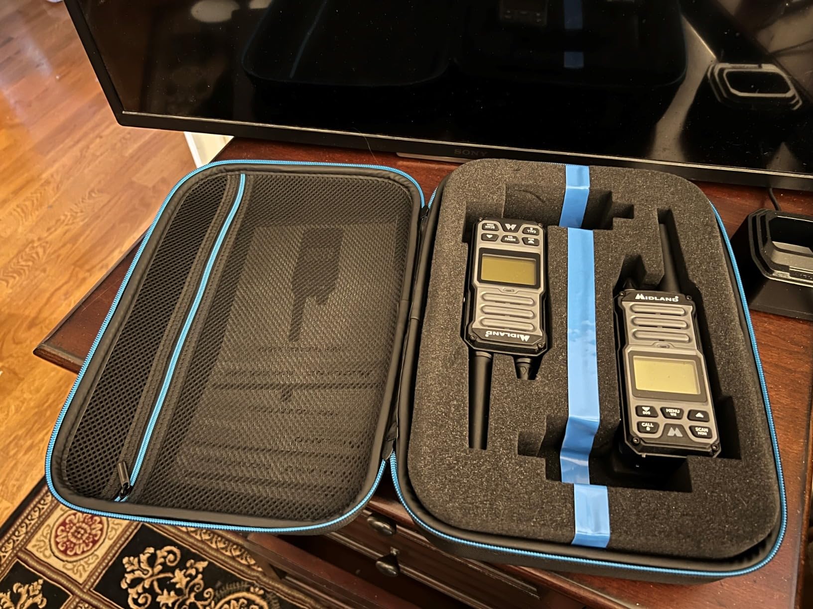 Midland GXT67 5-Watt GMRS Two-Way Radio - Long Range Walkie Talkie for Overlanding, Jeep, and Off-Road - IP67 Waterproof, Repeater Capable, Rechargeable Battery, Hard Case Included (Black) customer photo 1