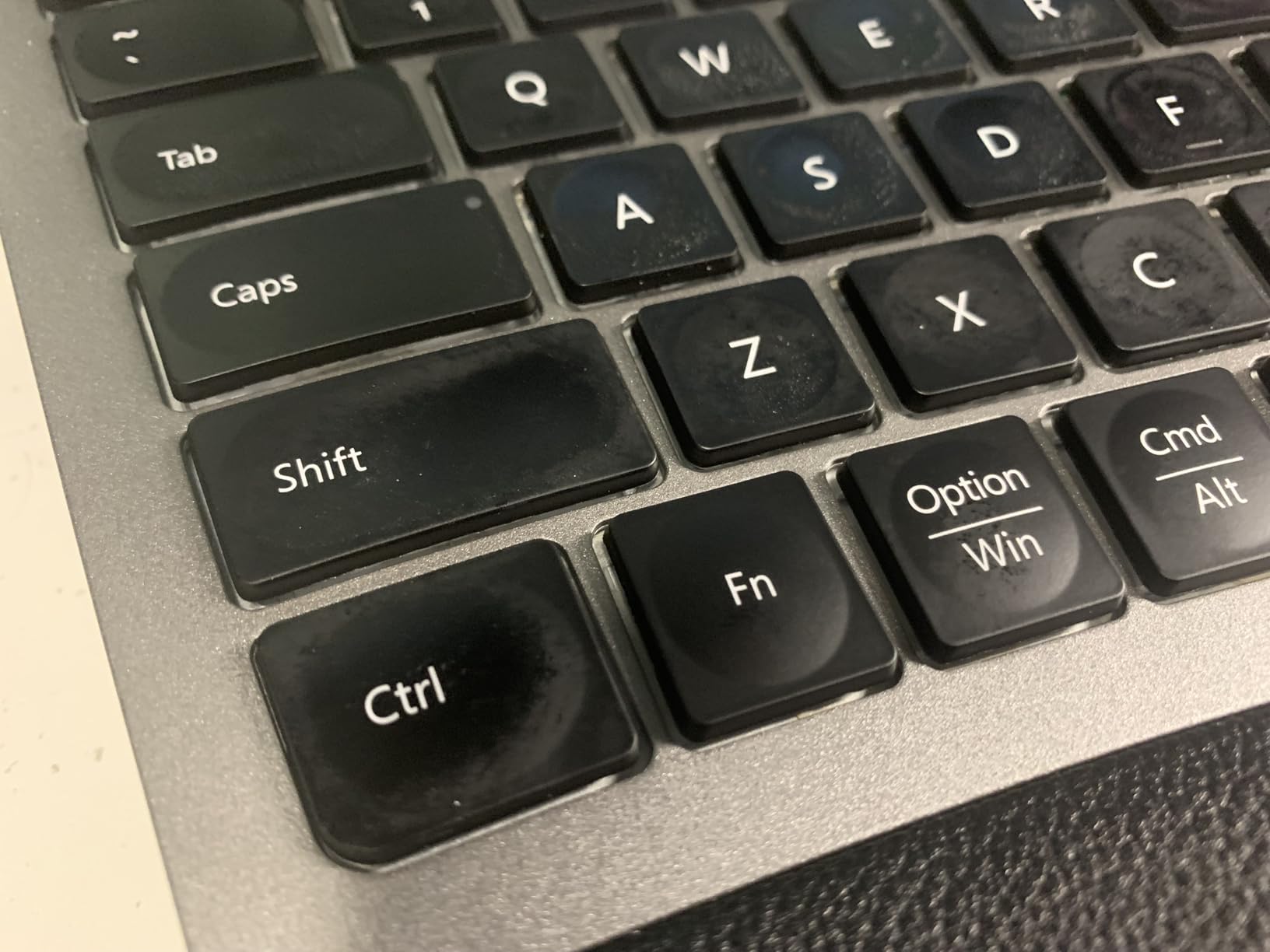 ProtoArc Backlit Bluetooth Ergonomic Keyboard, EK01 Plus Full Size Wireless Split Keyboard with Dual Bluetooth and USB, Cushioned Wrist Rest, Rechargeable, Compatible with Windows/Mac/Android, Blue customer photo 1