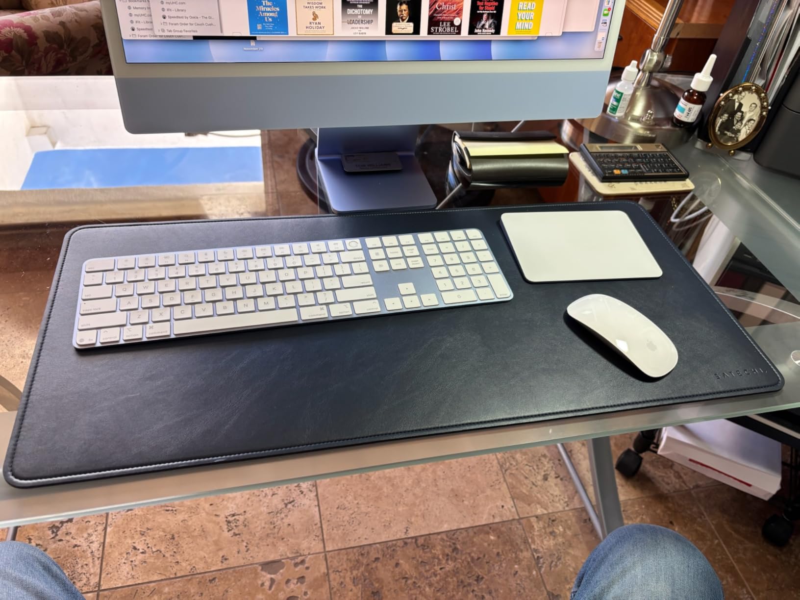 Satechi Vegan Leather Desk Mat, Large Mouse Pad Scratch and Water Resistant, Easy to Clean, Desk Pad for Office and Home, 26.8