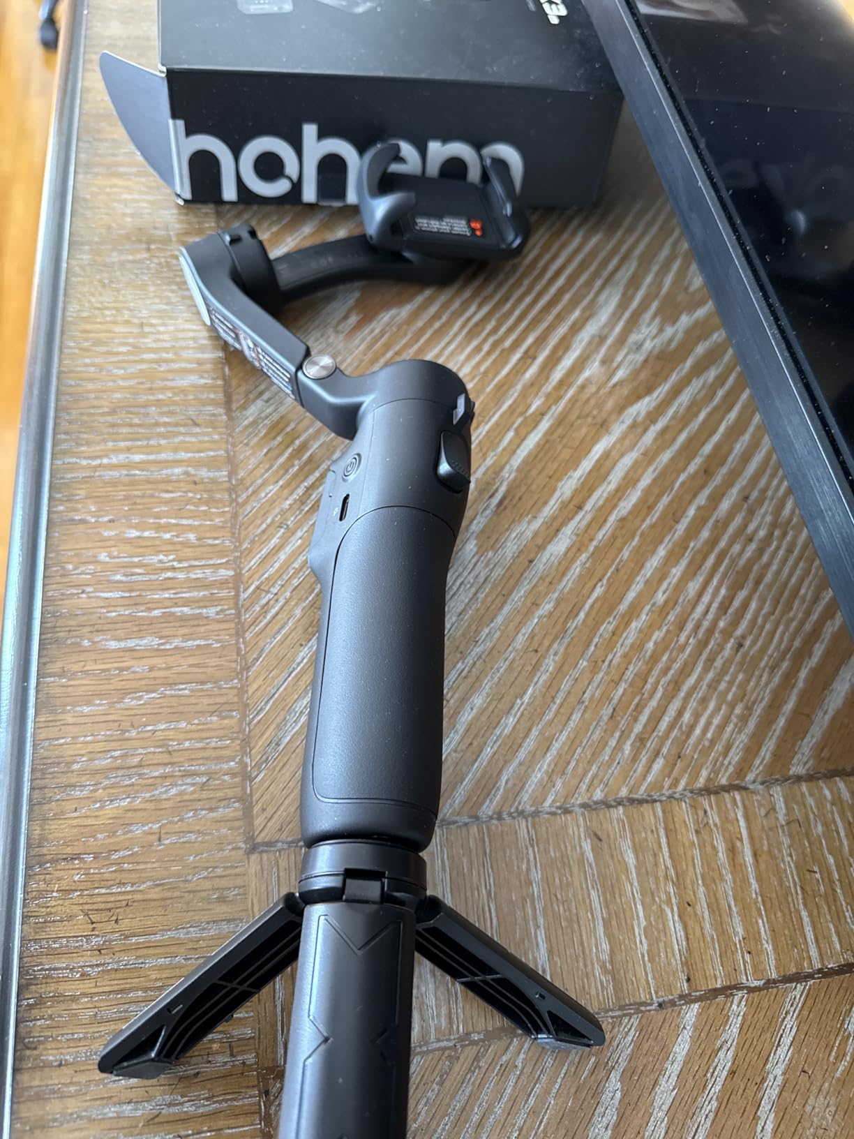 hohem iSteady X3 SE Gimbal Stabilizer for iPhone, Phone Stabilizer with Detachable Remote Control, Portable Foldable 3-Axis Phone Gimbal for Android & iPhone 16 15 Pro Max, Ideal for Travel Vlogging customer photo 2