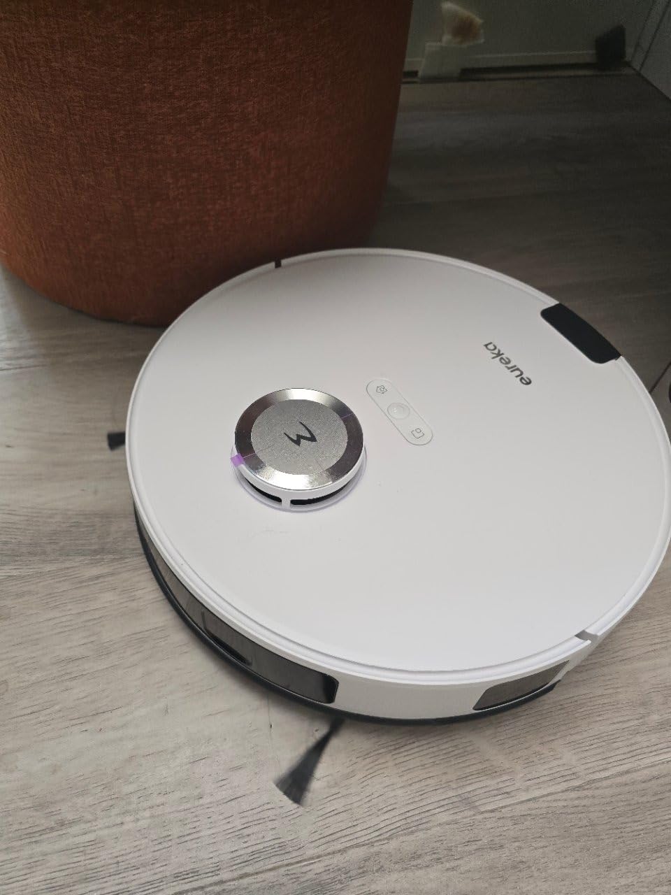 Eureka E20 Robot Vacuum with Bagless Self Emptying Station, Robotic Vacuum and Mop Combo, 45-Day Capacity, Upgraded 8000Pa Suction and Anti Hair-Tangling Brush, LiDAR Navigation, App Control customer photo 2