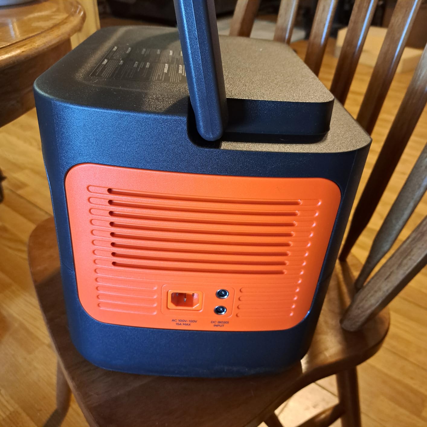 Jackery Explorer 2000 v2 Portable Power Station, 2042Wh LiFePO4 Home Backup Battery, 2200W Solar Generator, USB-C PD 100W Fast Charging For Emergencies, Power Outages, Camping (Solar Panel Optional) customer photo 1