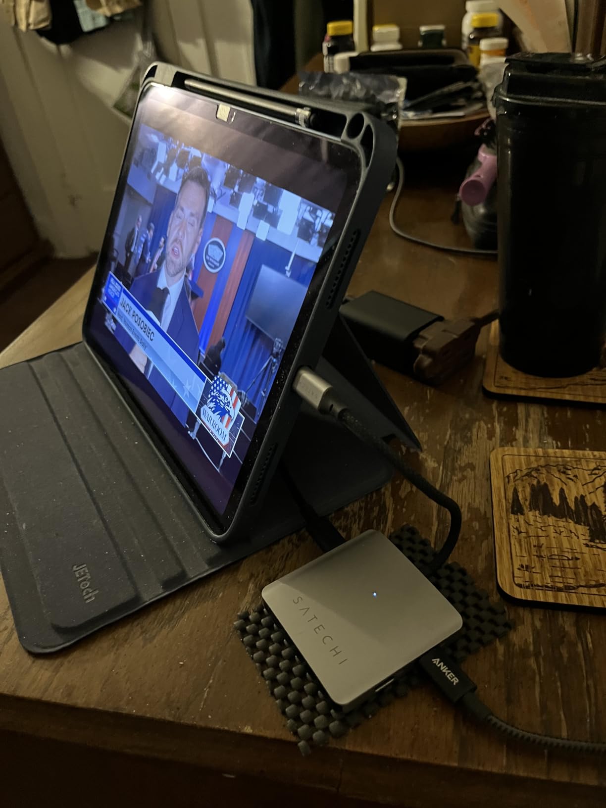 Satechi USB-C Hub: 4-in-1 with 100W Pass-Through & 10Gbps USB 3.2 for MacBook, iPad, Surface, Chromebook & More customer photo 1