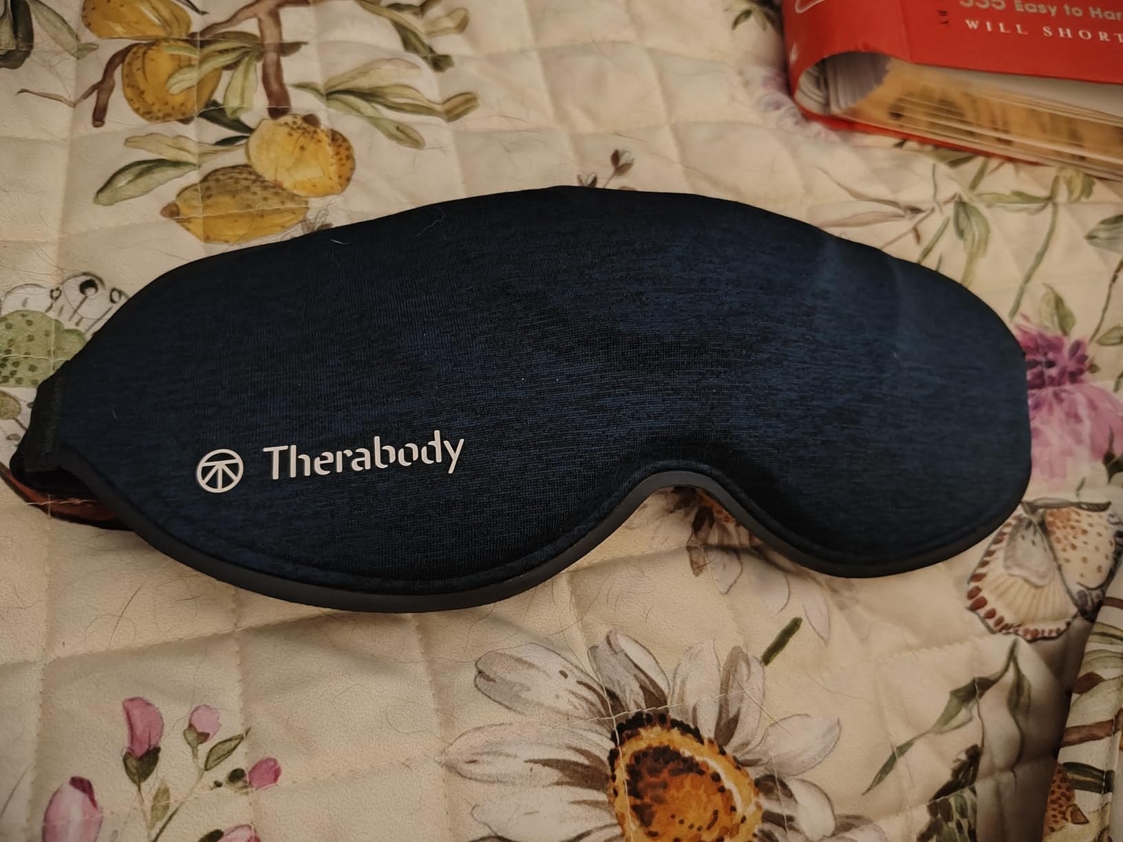 TheraGun Therabody Sleep Mask Ultra-Comfortable, 100% Blackout Sleep Eye Mask with Gentle Eye Massager Vibration for Stress Relief, Headache Relief & Self Care - Facial Massager for Women & Men customer photo 2