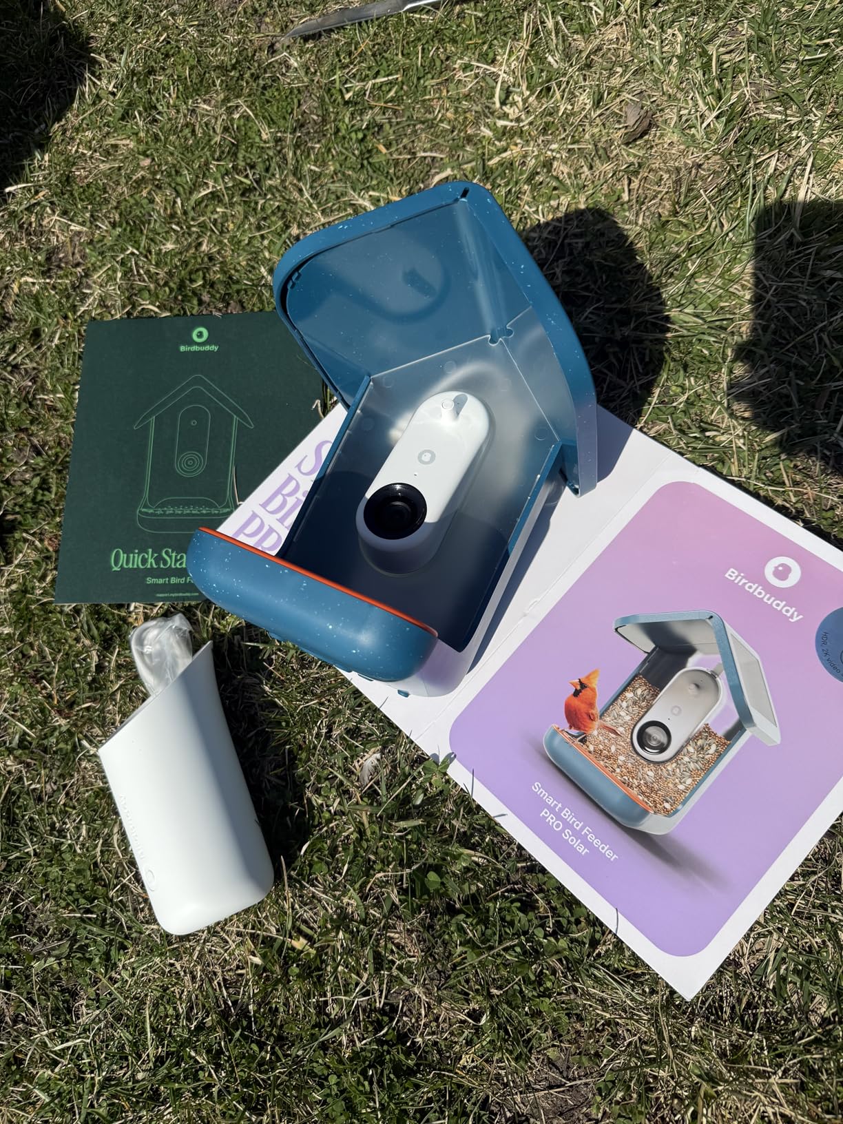 Birdbuddy PRO Solar Smart Bird Feeder with Camera - AI Bird Species Identification, 5MP Photos, 2K HD Video Live Stream Camera, Slow-Motion Video, 2.6in Focus - Blue Solar customer photo 2