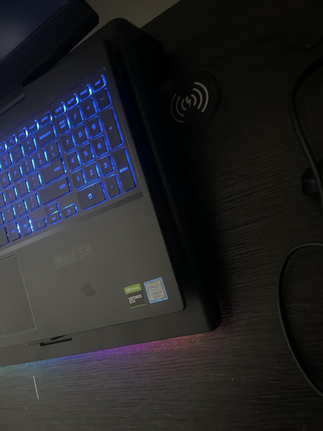 Razer Laptop Cooling Pad: Adaptive Smart - Intelligent Fan Control - Airtight Pressure Chamber customer photo 2