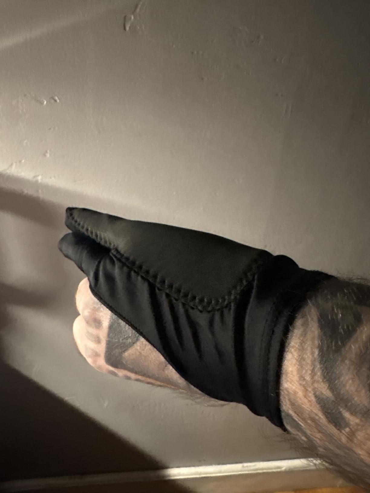 Digital Drawing Glove: 3-Layer Palm Rejection, Two-Finger Artist Glove for Drawing Tablet, iPad, Paper Sketching, Fits Left and Right Hand, Includes Cleaning Cloth (2 Pack, Black, Large) customer photo 2