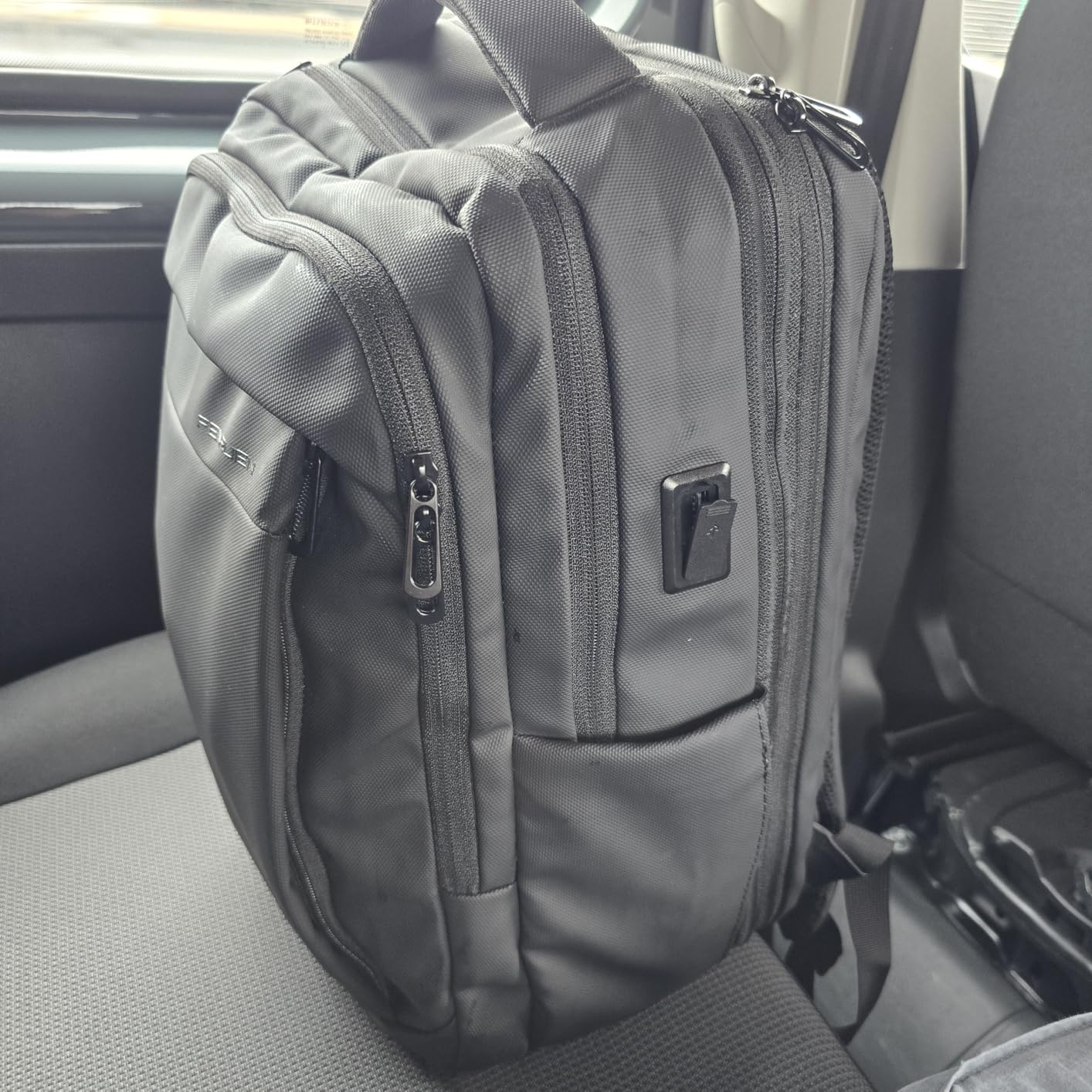 FENRUIEN Expandable Travel Backpack for Men, Water Resistant Computer Backpack with USB Charging Port, Black Laptop Bag 15.6 Inch customer photo 1