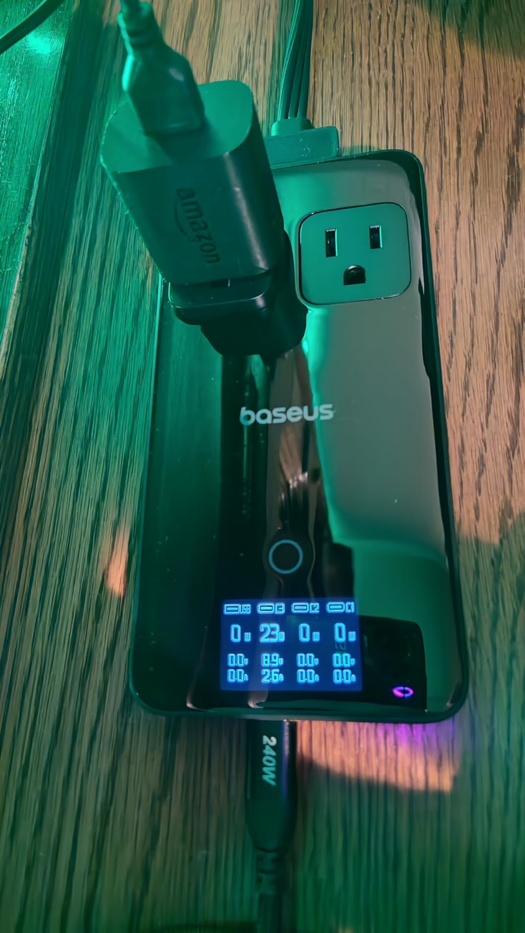 Baseus Blade Charging Station 140W, 6-in-1 Compact USB C Power Strip with 5ft Detachable Flat Extension Cord, Digital Display, Slim Fast Desktop Charger for Work and Travel customer photo 1