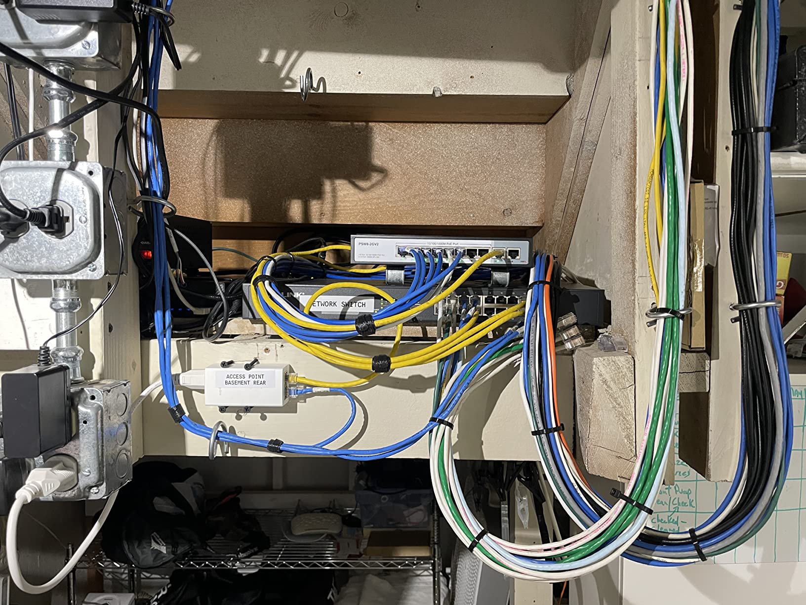 8 Port 2.5G Gigabit PoE Web Managed Switch with 10G SFP, IEEE 802.3af/at PoE 135W, Support WiFi6 AP, NAS, PoE Camera NVR customer photo 2