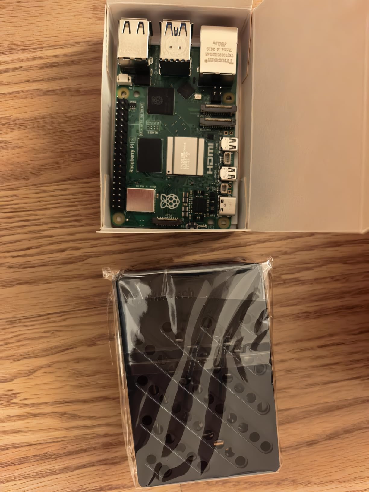 RasTech Raspberry Pi 5 Kit 8GB RAM with Pi 5 Case, Active Cooler, Screwdrive and Pi 5 8GB Board Included customer photo 1
