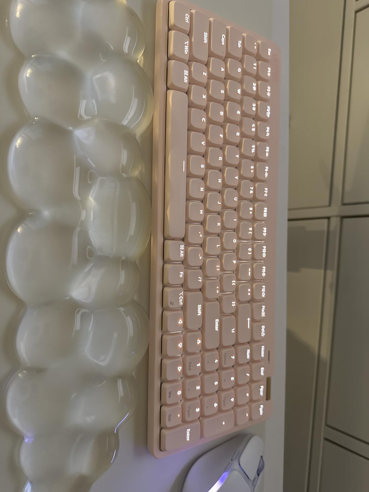 Flow Lite 100 Keys Low Profile Mechanical Keyboard, Swappable Rechargeable Wireless Keyboard with 2.4G Receiver, Bluetooth and Wired Connection for Windows, Mac/ Specter Linear Switches (Marble) customer photo 1