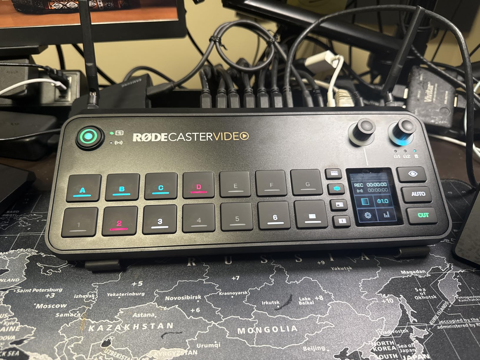 RØDE RØDECaster Video - Professional Video Switcher and Audio Interface - Multi-Camera, 6 x Video Inputs (HDMI and USB), 1080p60, Multi-Source Scenes customer photo 1