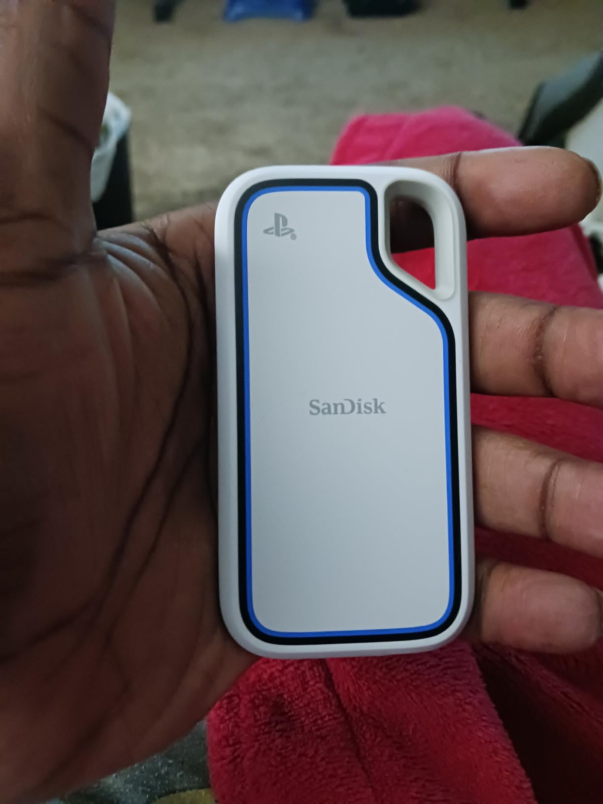 SANDISK 2TB Extreme Portable SSD, Officially Licensed for PlayStation 5 Console and PC - up to 1000MB/s, USB-C, USB 3.2 Gen 2, Drop Protection - External Solid State Drive - SDSSDE62P-2T00-G25 customer photo 1