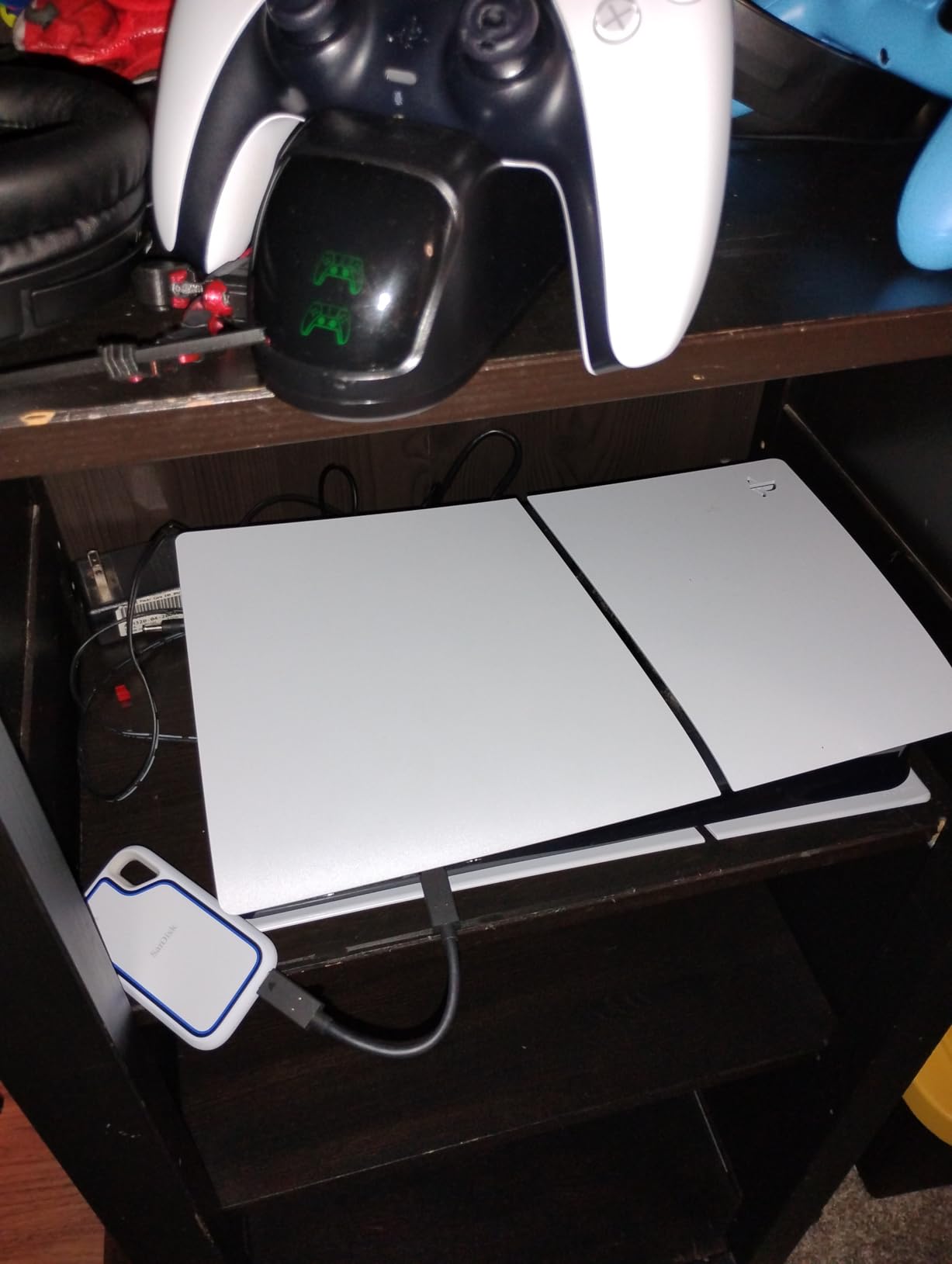 SANDISK 2TB Extreme Portable SSD, Officially Licensed for PlayStation 5 Console and PC - up to 1000MB/s, USB-C, USB 3.2 Gen 2, Drop Protection - External Solid State Drive - SDSSDE62P-2T00-G25 customer photo 2